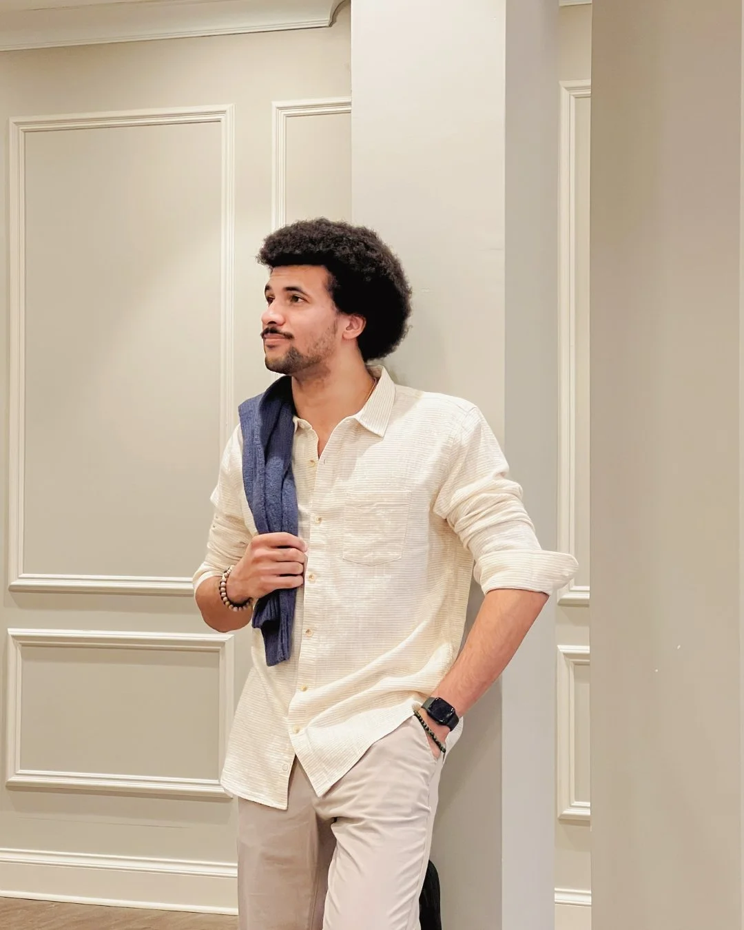 Dinner date fit✨

Stylish, put together, and ready for dinner at @theinnofcapemay

Discover great men&rsquo;s finds at Sunflowers Boutique!

Sweater: Marine Layer
Shirt: Marine Layer
Pants: Liverpool

#capemay #menfashion #sunflowersboutique #capemay