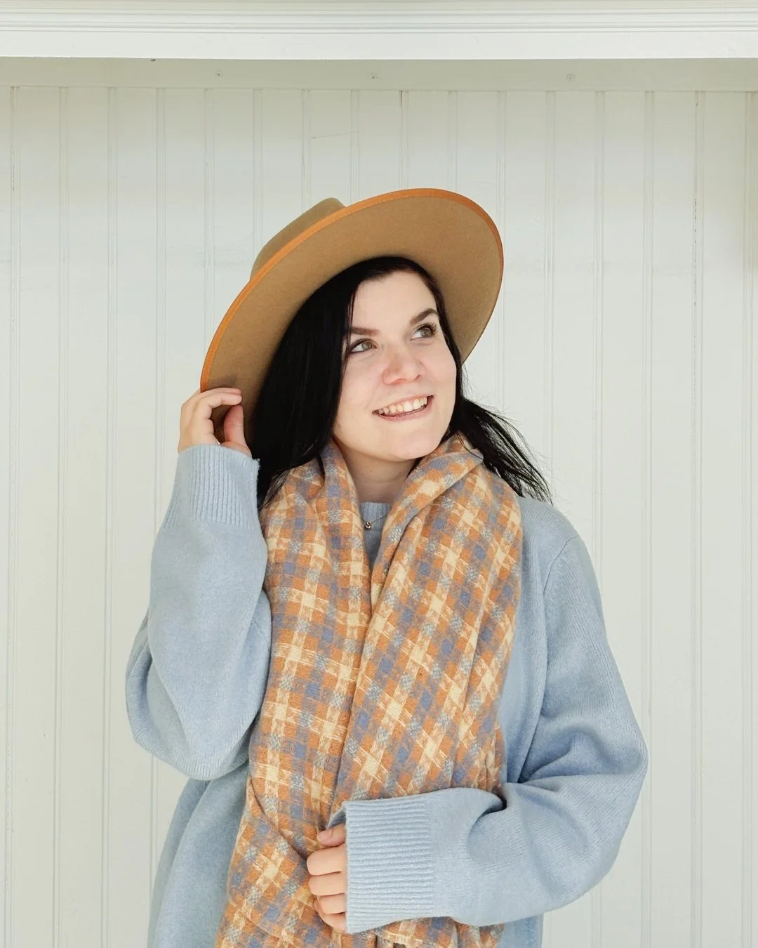 Winter is just another excuse to layer beautifully!

Find the cutest accessory, layer up, and own the day✨

#capemaystyle #capemay #capemayshopping #sunflowersboutique