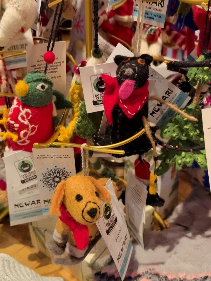 Handmade ornaments ready for your holiday decorating!
@icelandicdesignonline @moyer_turnings #christmas #christmasdecorations #christmasornaments #handmade #wilmington #kennett #premiumclothing #shopsmall #localbusiness #smallbusiness #womenownedbusi