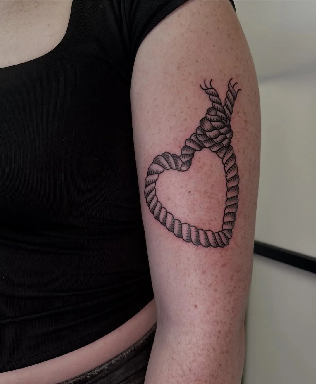 heart-noose-tattoo.jpg