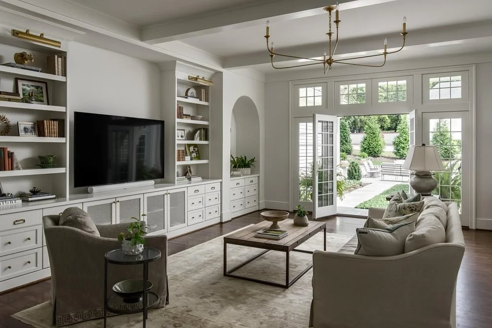 There&rsquo;s nothing like an open &amp; airy living room ☀️

Built by @oxfordshepard 
Photos by @studiobuell 

#Nashville #InteriorDesign #BelleMeade