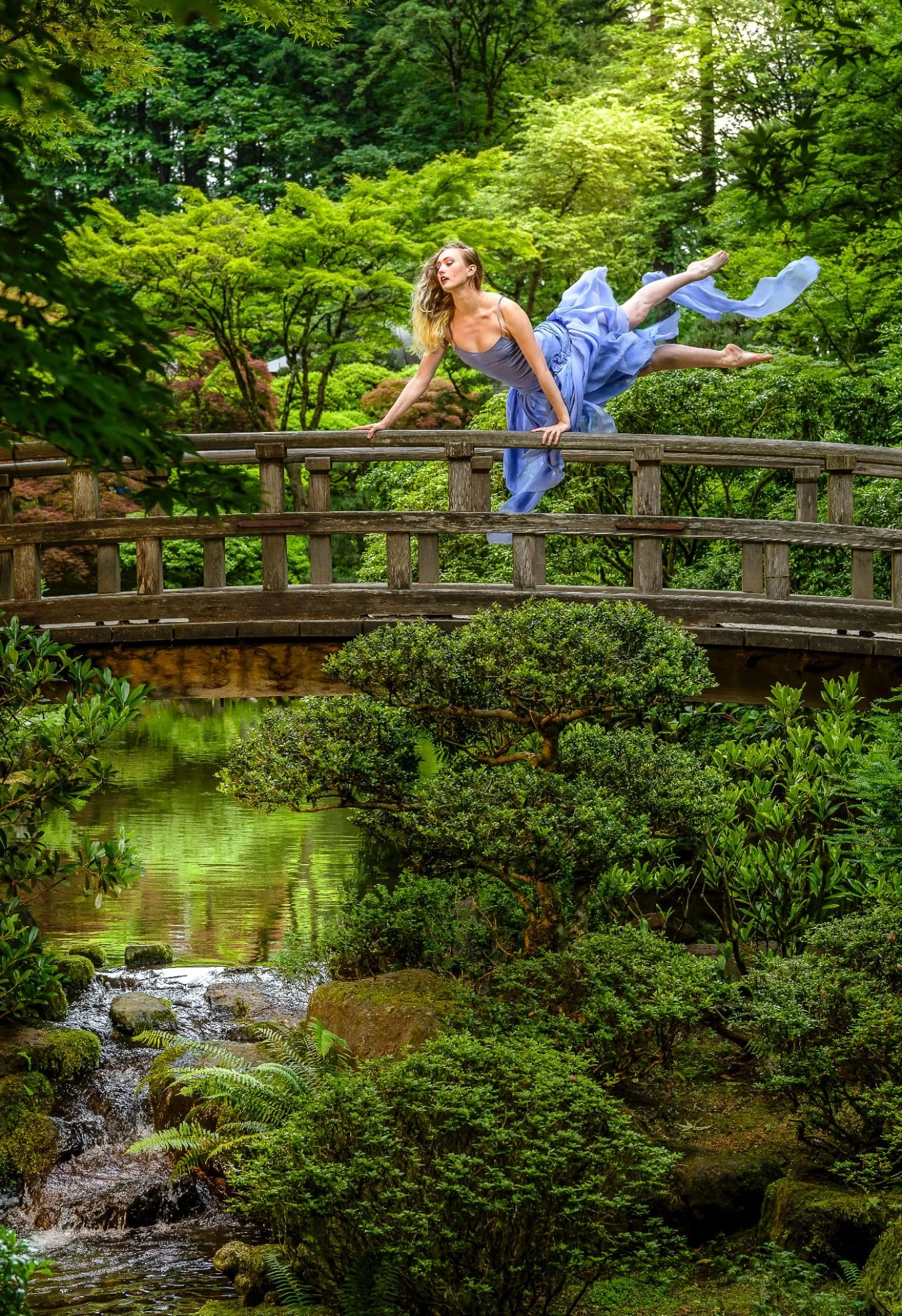 Portland Japanese Garden
Dancer: Theresa Hanson
Photo by: Michael Shay, Polara Studio