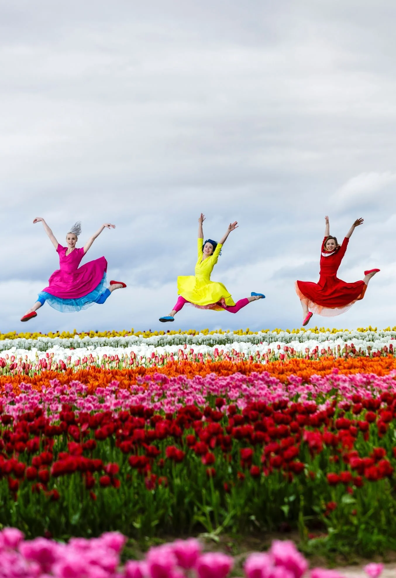 Wooden Shoe Tulip Farm, Woodburn
Dancers: Alicia Cutaia, Anna Marra, Emily Schultz
Photo by: Jeremy Dunham, Polara Studio