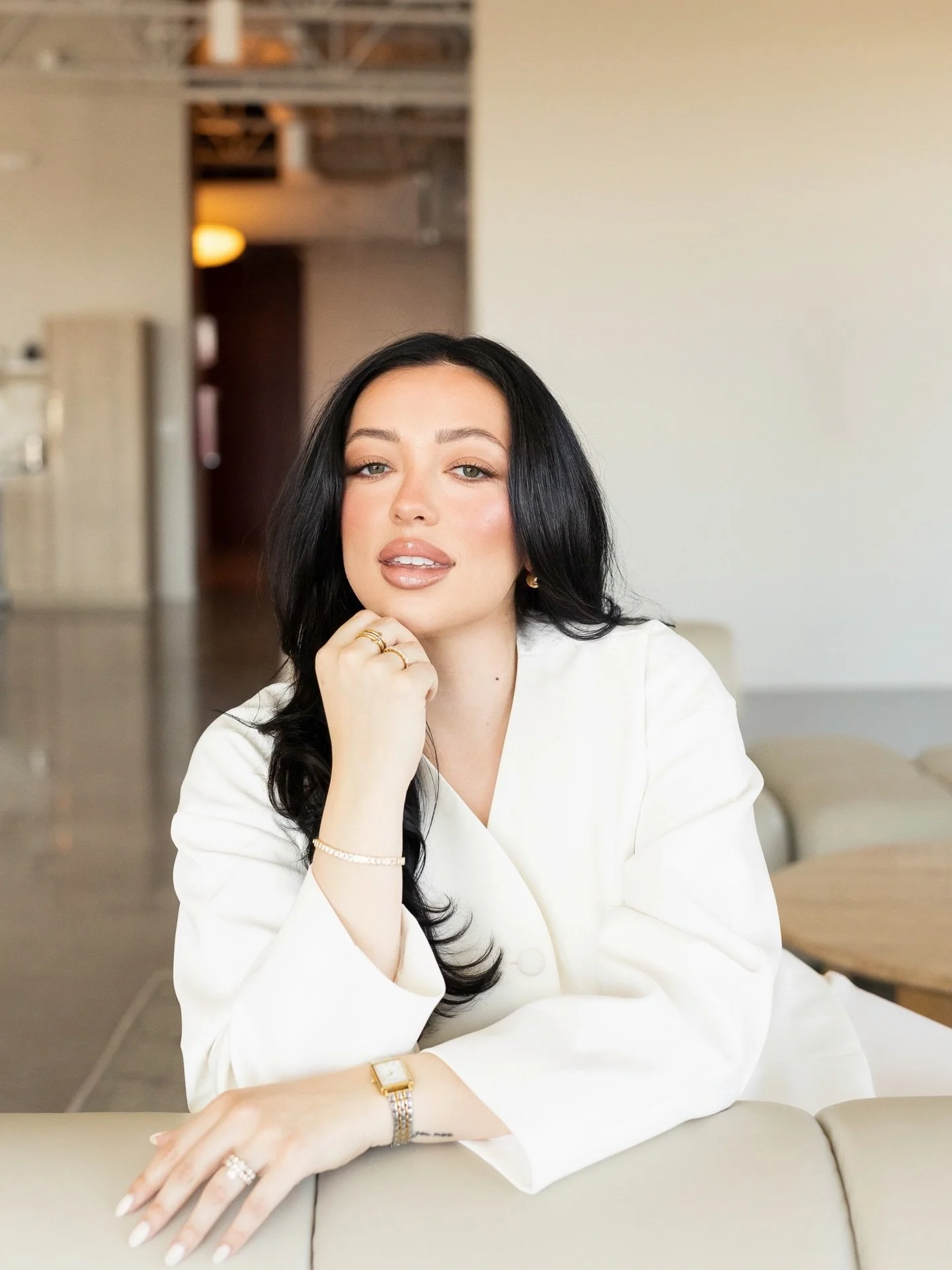 A recent mini branding shoot for this gorgeous and talented gal✨ If you&rsquo;ve been following me for a while, you&rsquo;ve probably seen many of the special events I photograph such as baby showers, gender reveals, bridal parties, and more. Well, R