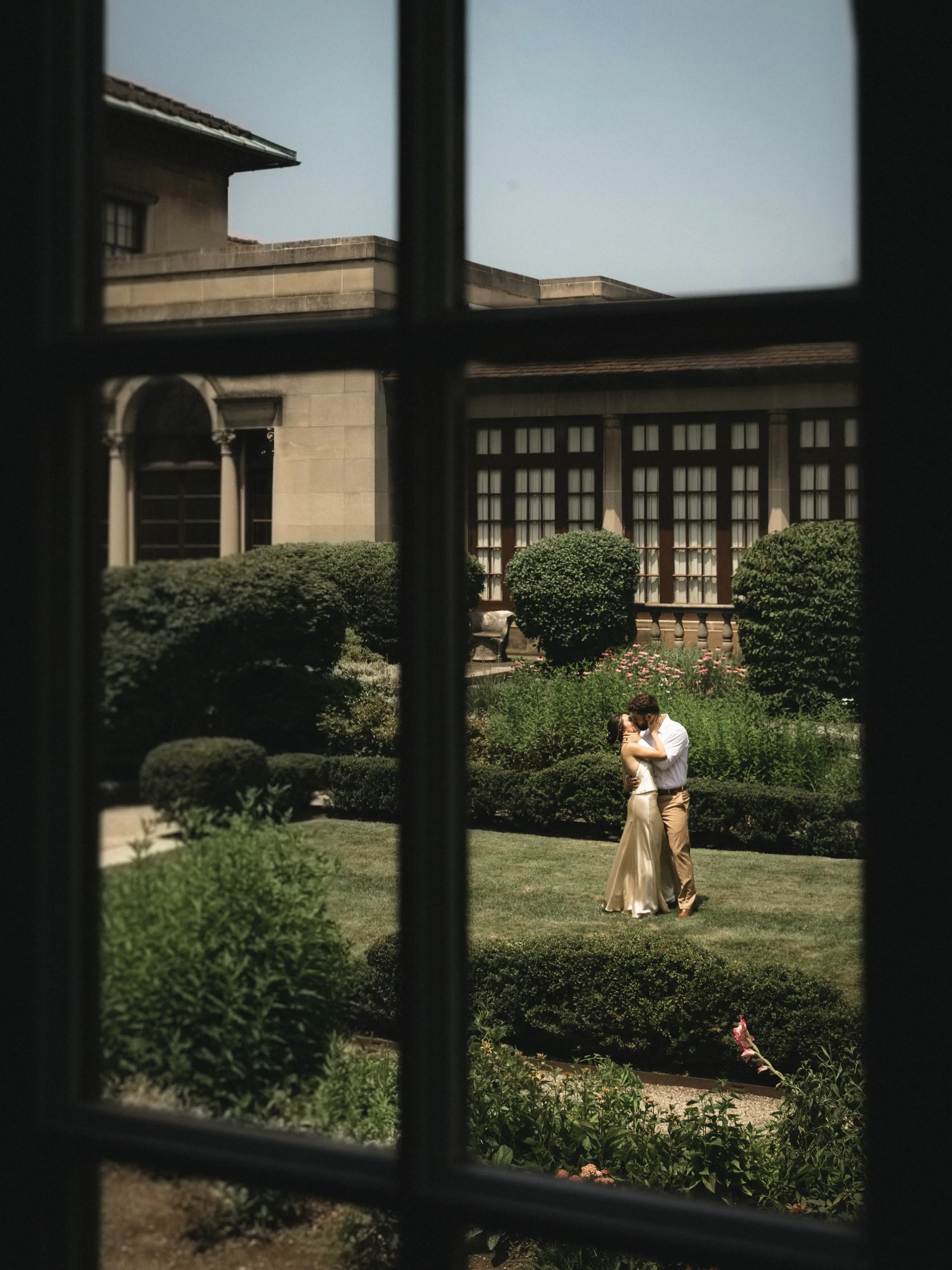 Sneak peek from Sharlie &amp; Kevin&rsquo;s wedding celebration this past week!🤩

These two decided to do things a little differently. Before heading off to Italy and Ireland this week, where they&rsquo;ll officially tie the knot, they celebrated wi
