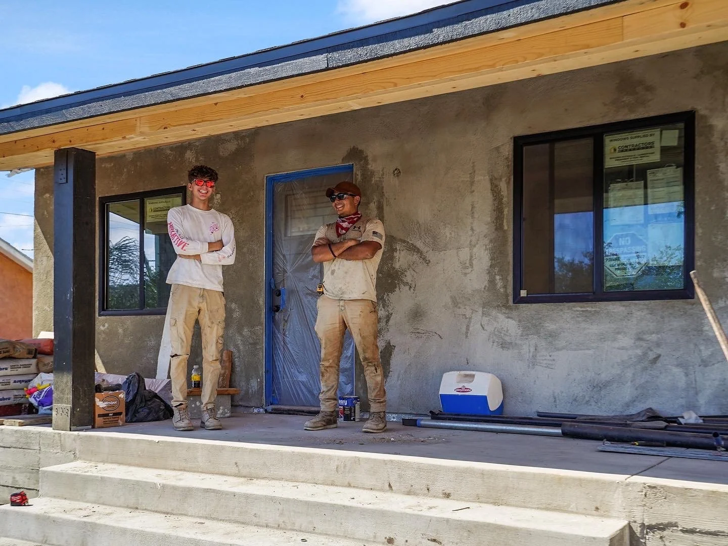 20221031_002626341_iOS BROTHER.jpg