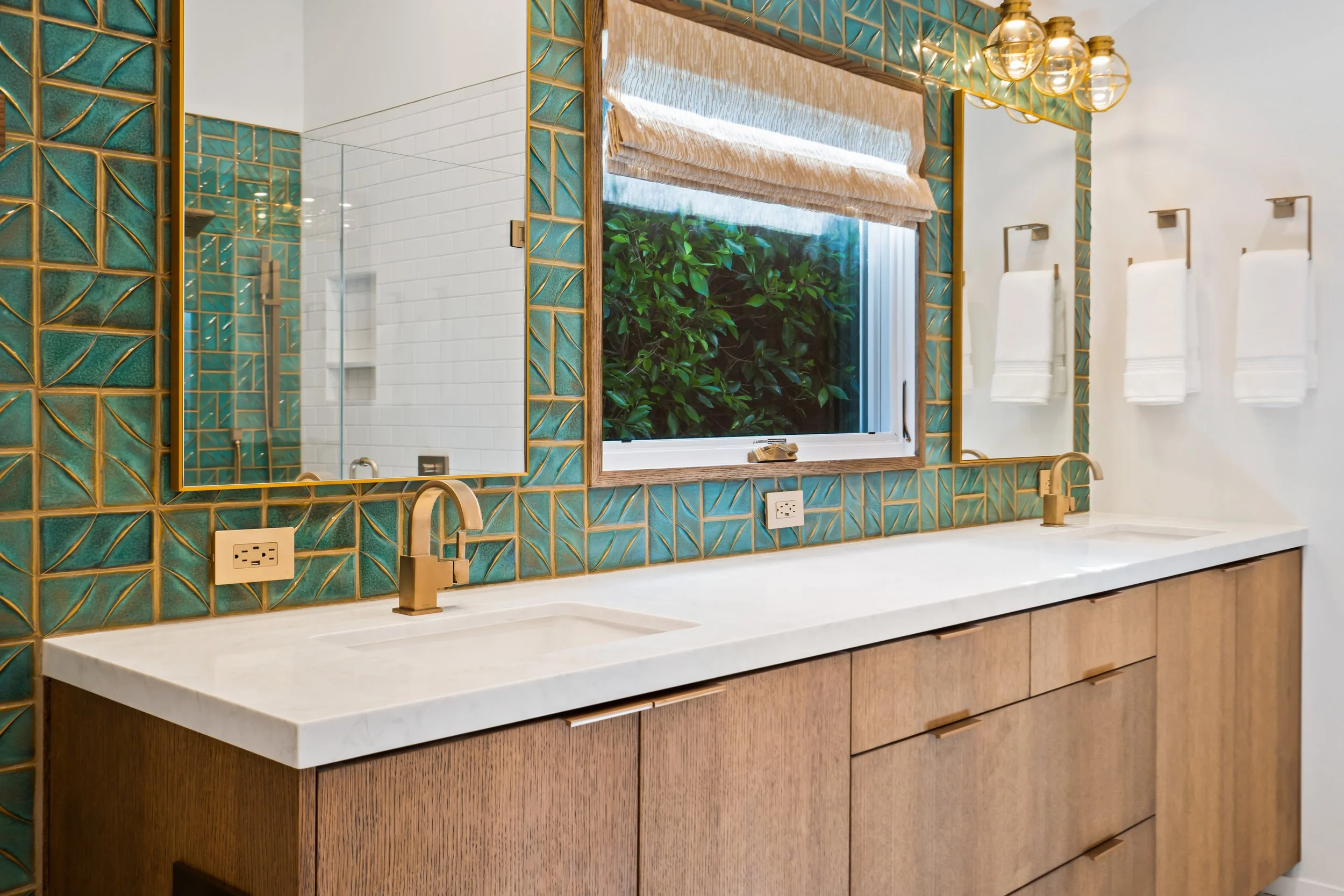 IMG_8977 sawyer vanity .JPG