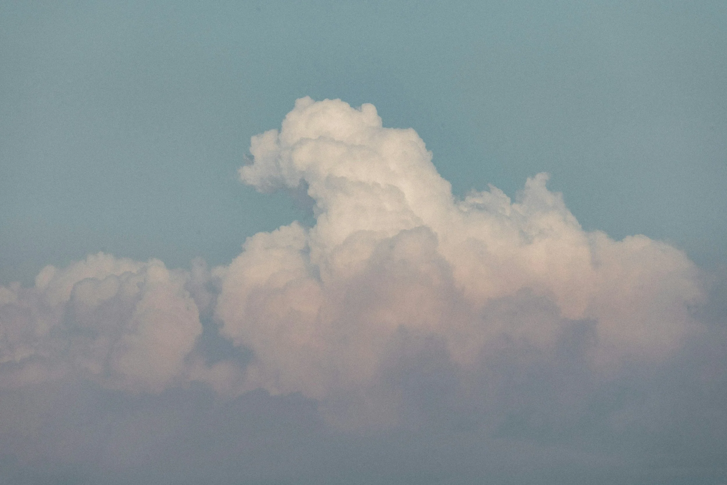 Pantone’s Pick is Sky High with “Cloud Dancer”