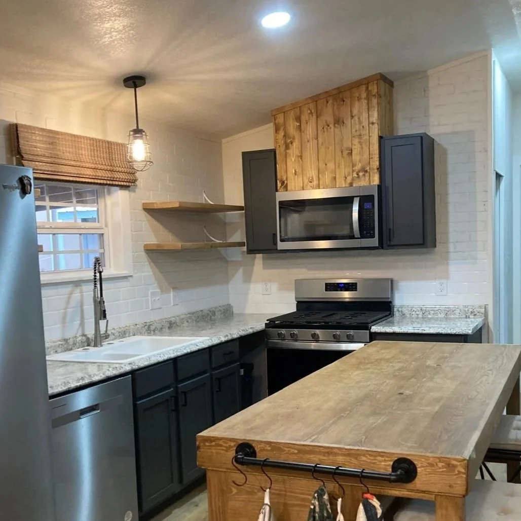 Backsplash & custom range hood cover