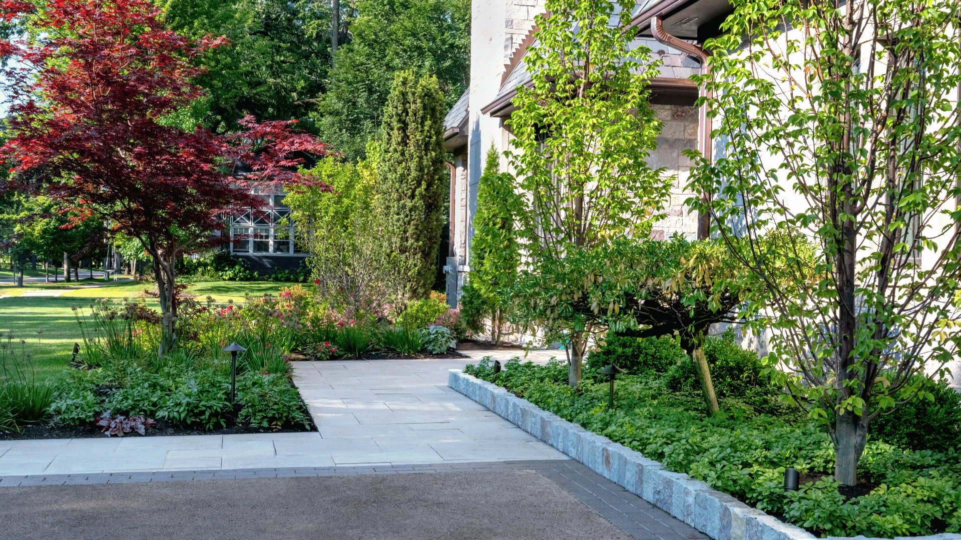 Winnetka IL Junker Residence Paver Walkway Raised Stone Edging hardscaping pappas construction landscape design