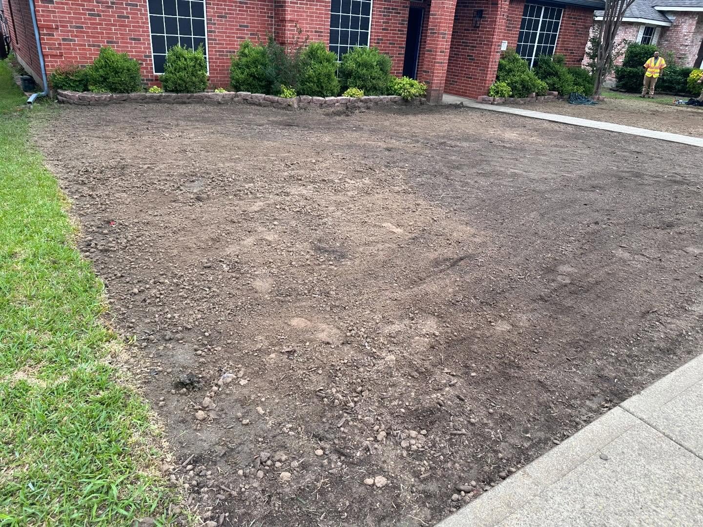 Just a few shots of a grass project from this week. We brought in lots of new healthy amendments and healthy soil and topped it off with St Augustine fresh off the farm!

#dallas #dallaslandscaping #planttrees #sodinstallation #dfw #ajslawncareandpro