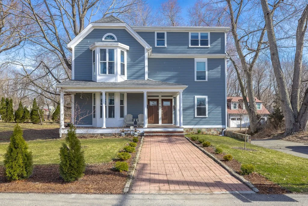 45 W PLAIN ST U1, WAYLAND, MA