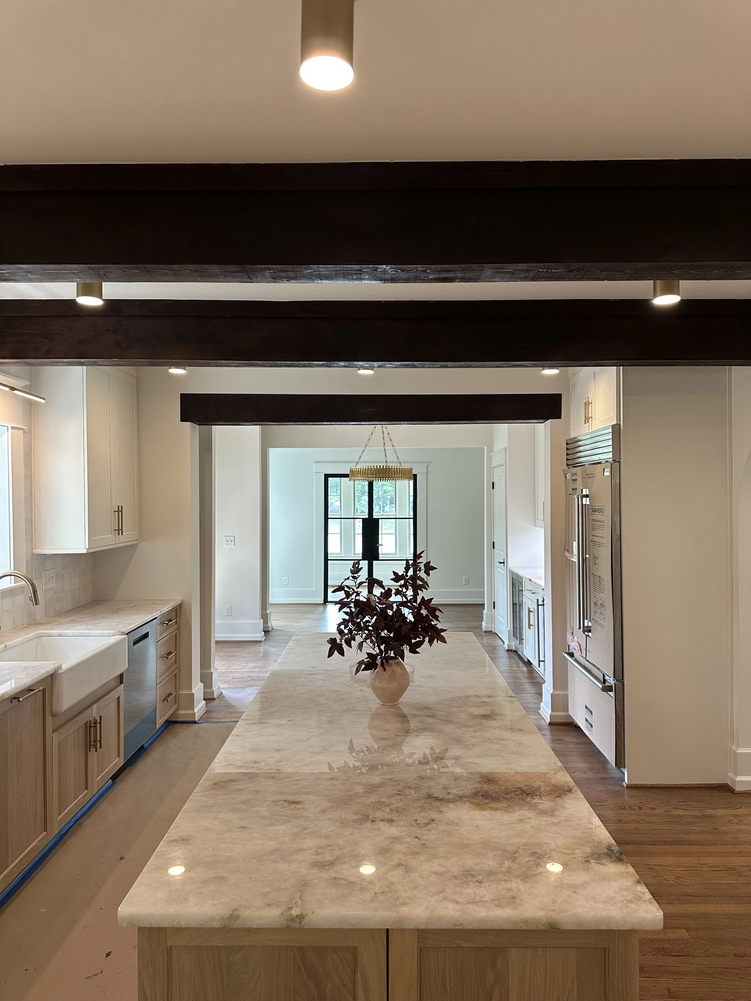 Why Some “Luxury” Countertops Still Look Fake (And How to Choose the Right Stone)