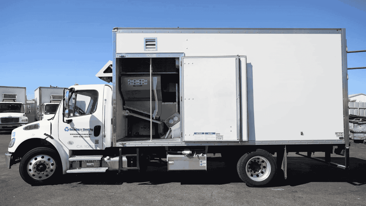 MDS-3 Shred truck with side door open