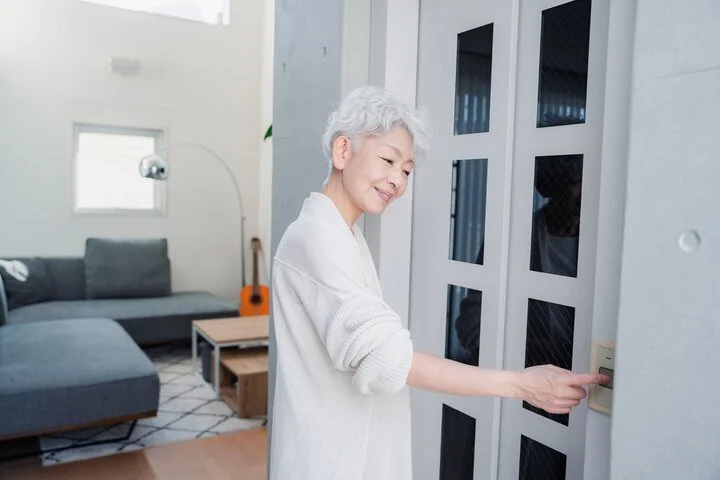 4 Features That Make a Home Elevator Worth the Investment