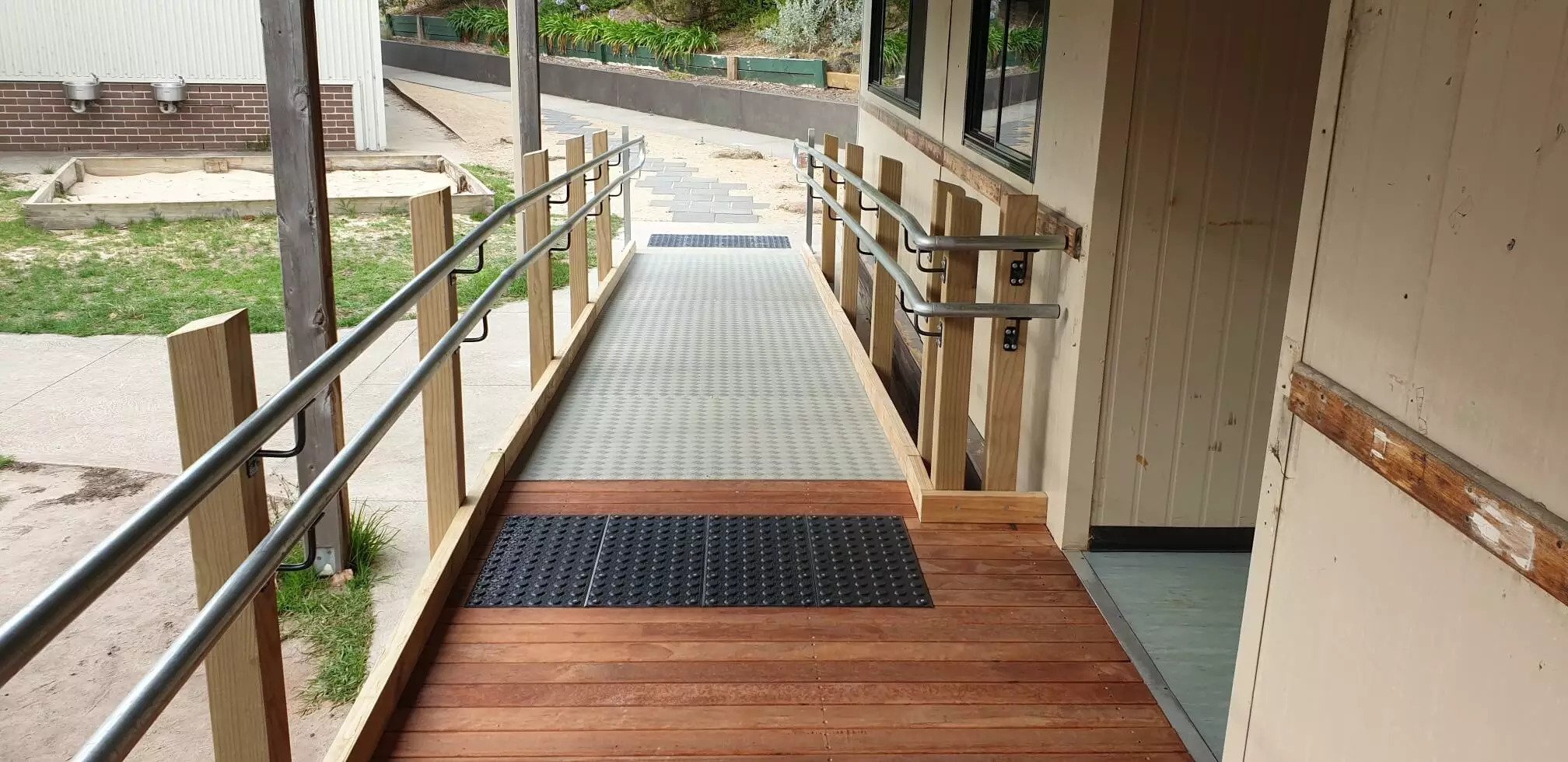How to Choose the Right Ramp Material: Wood, Aluminum, or Concrete