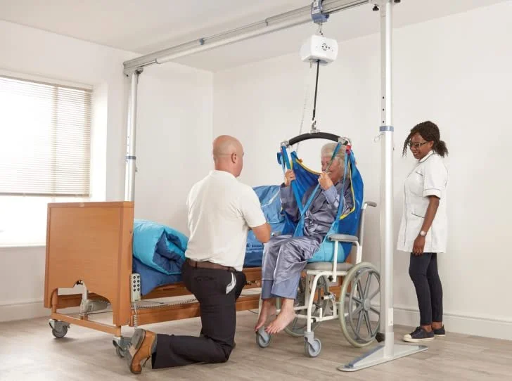 How Overhead Patient Lifts Reduce Injury Risk for Caregivers