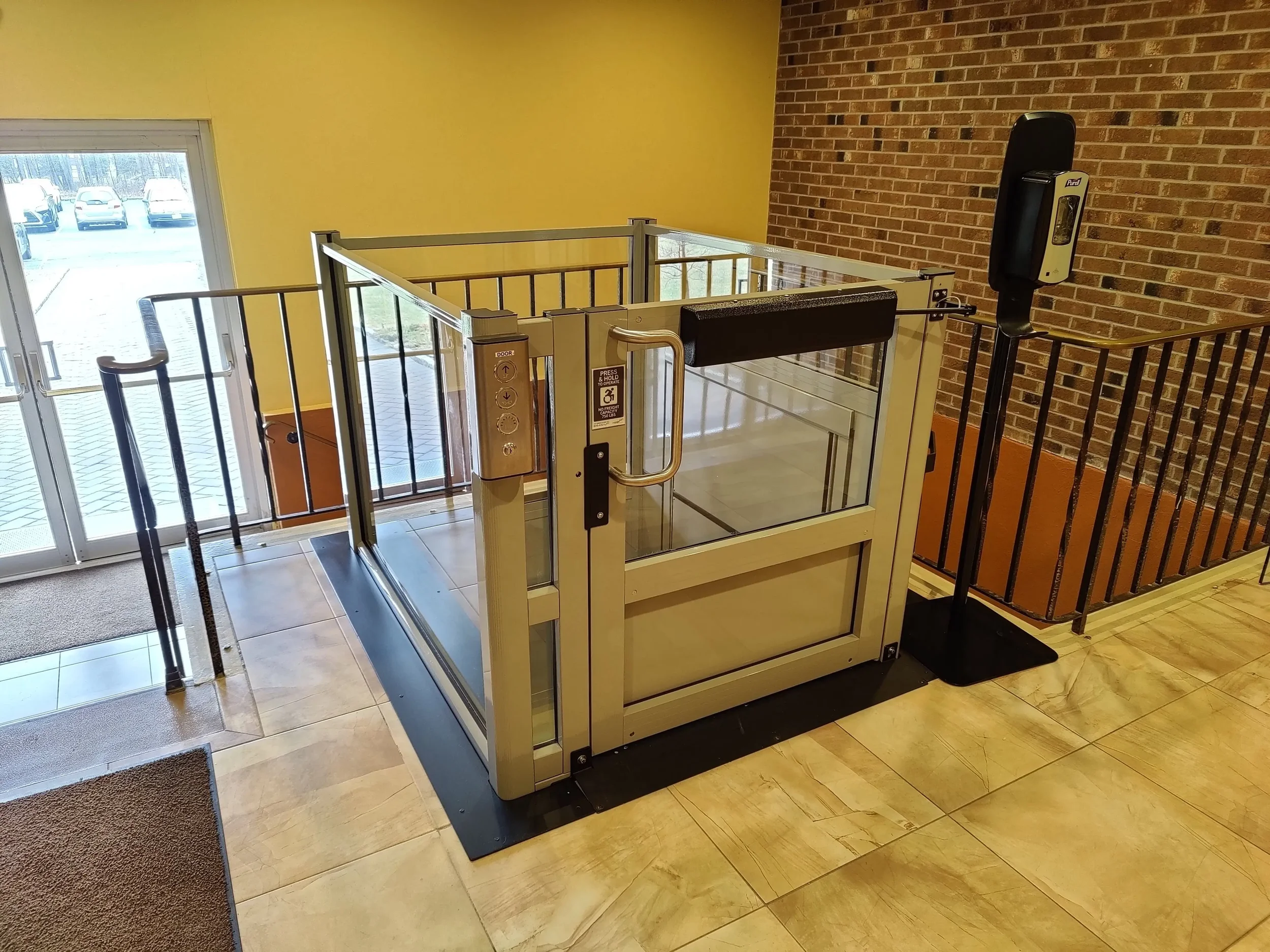 Benefits of Vertical Platform Lifts for Commercial Buildings