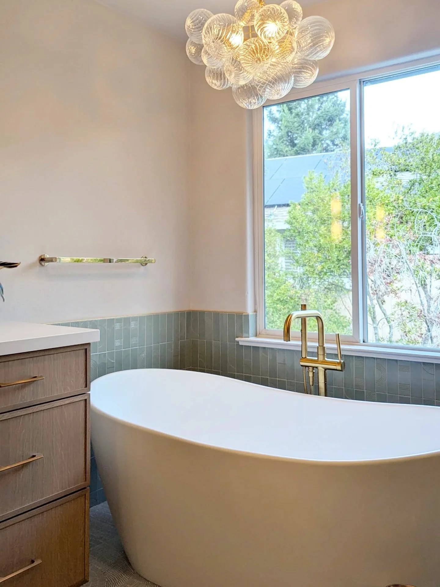 Starting another project next month for clients who love a bit of color - we&rsquo;re here for it!  Here's a peak into a couple rooms we've already completed. 

Pictured: primary bathroom, guest bathroom, and family room fireplace. 

This next projec