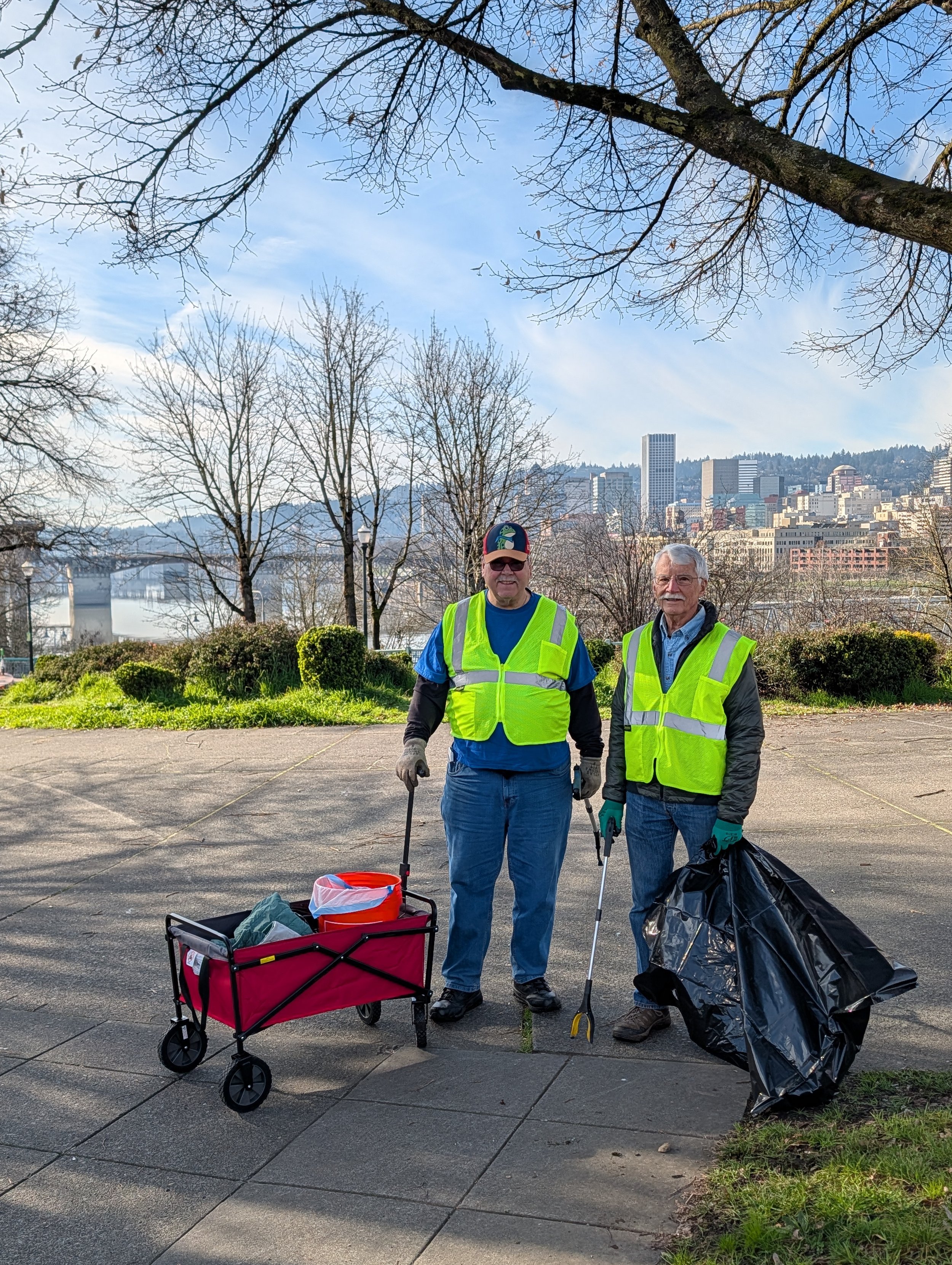 Peace Memorial Park / Lloyd EcoDistrict Earth Month Cleanup