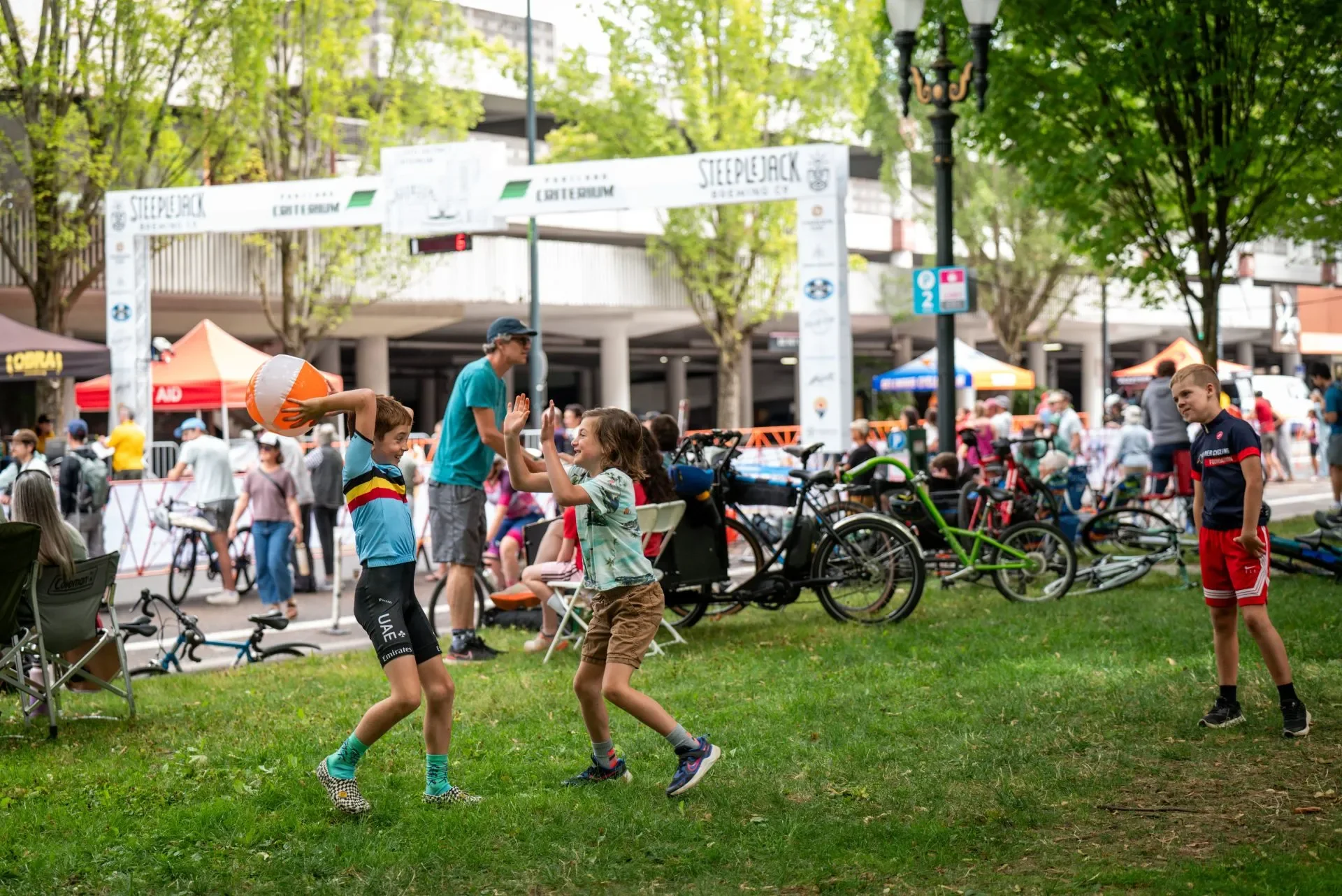Party on, Portland! at Holladay Park (and the Portland Criterium around the Lloyd Center!)