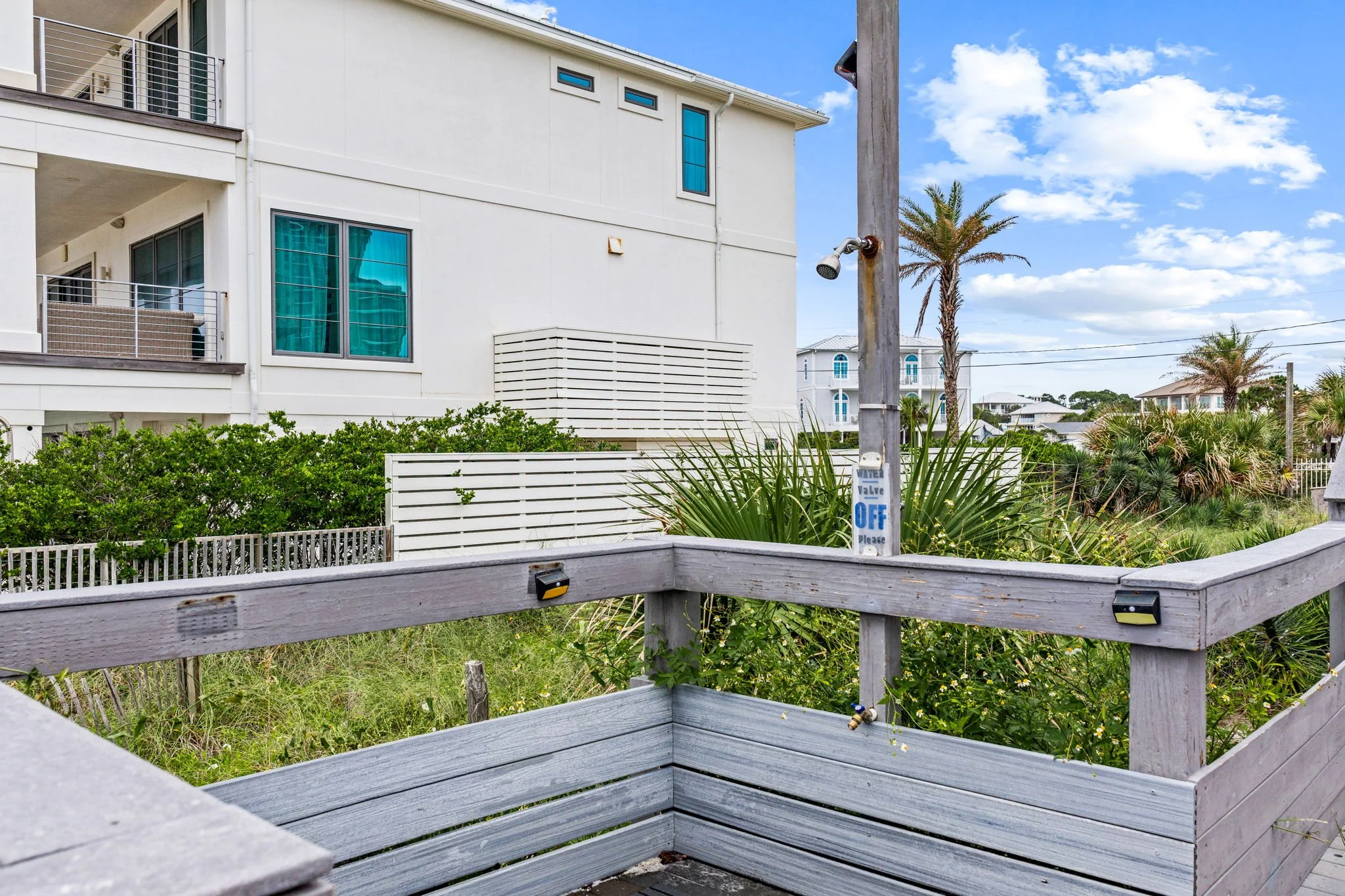 69-web-or-mls-PANHANDLE - 93 BEACH DR N - 51.jpg