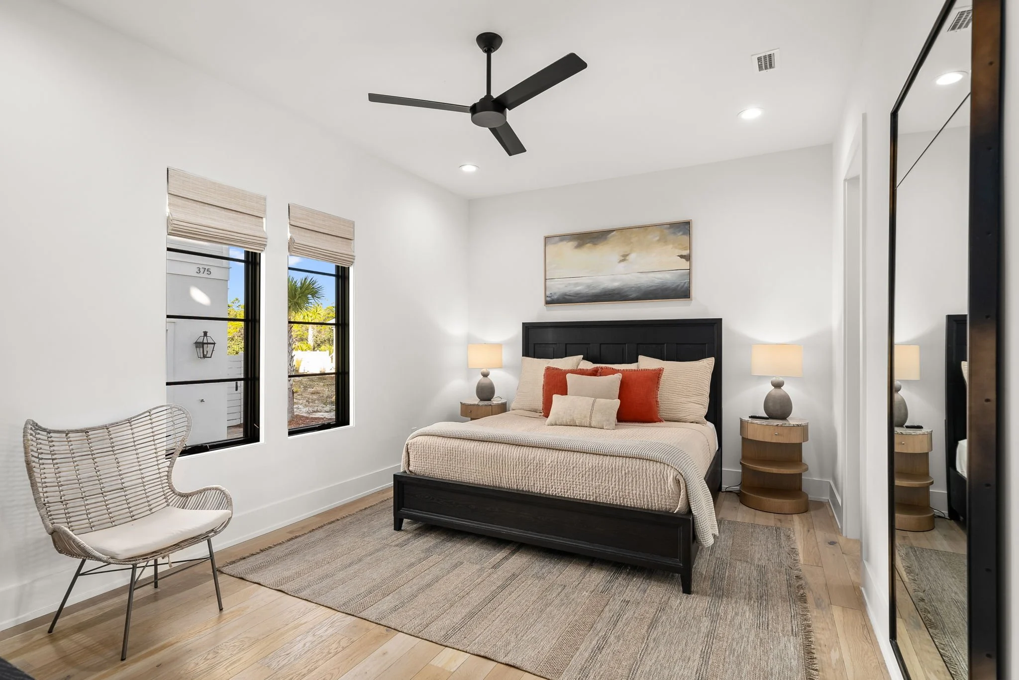 9-web-or-mls-373 Cypress Dr -09.jpg