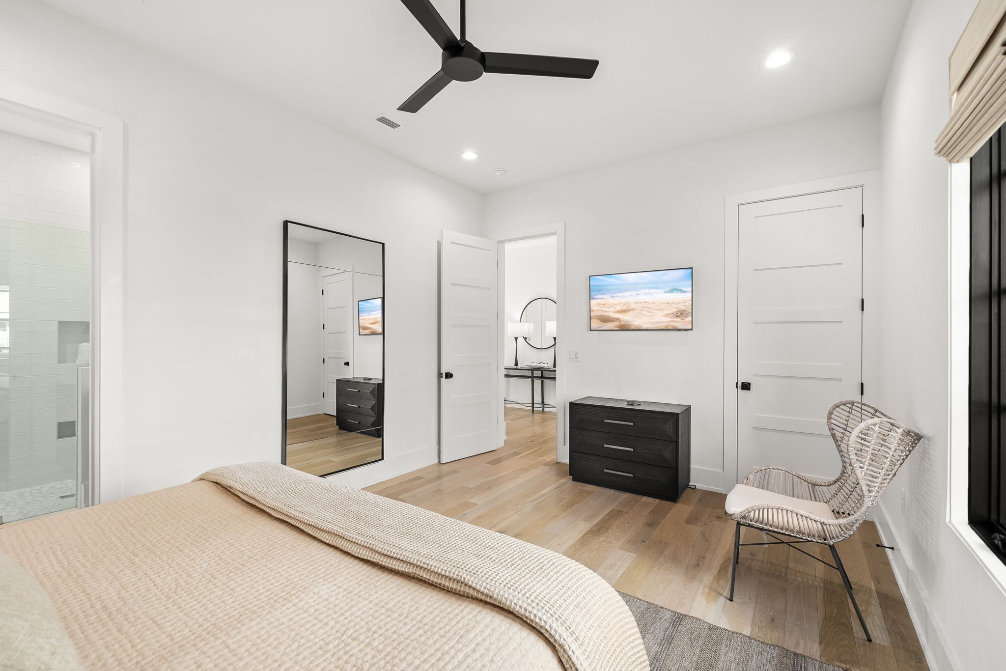 10-web-or-mls-373 Cypress Dr -10.jpg