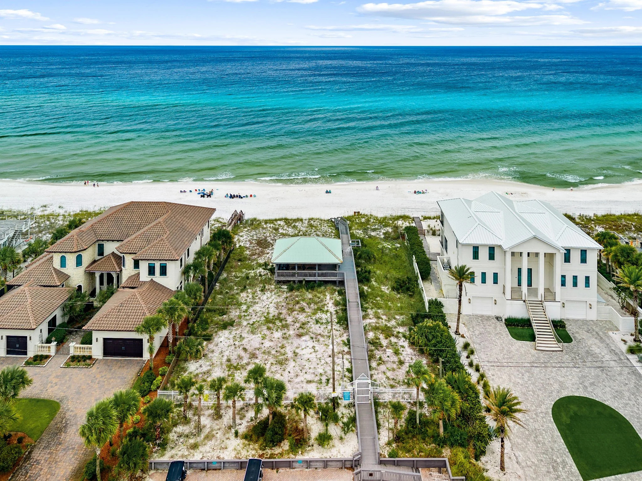 63-web-or-mls-PANHANDLE - 93 BEACH DR N - 60.jpg