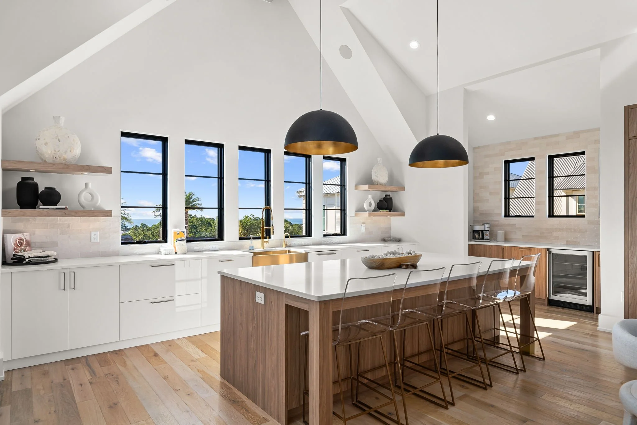 44-web-or-mls-373 Cypress Dr -44.jpg