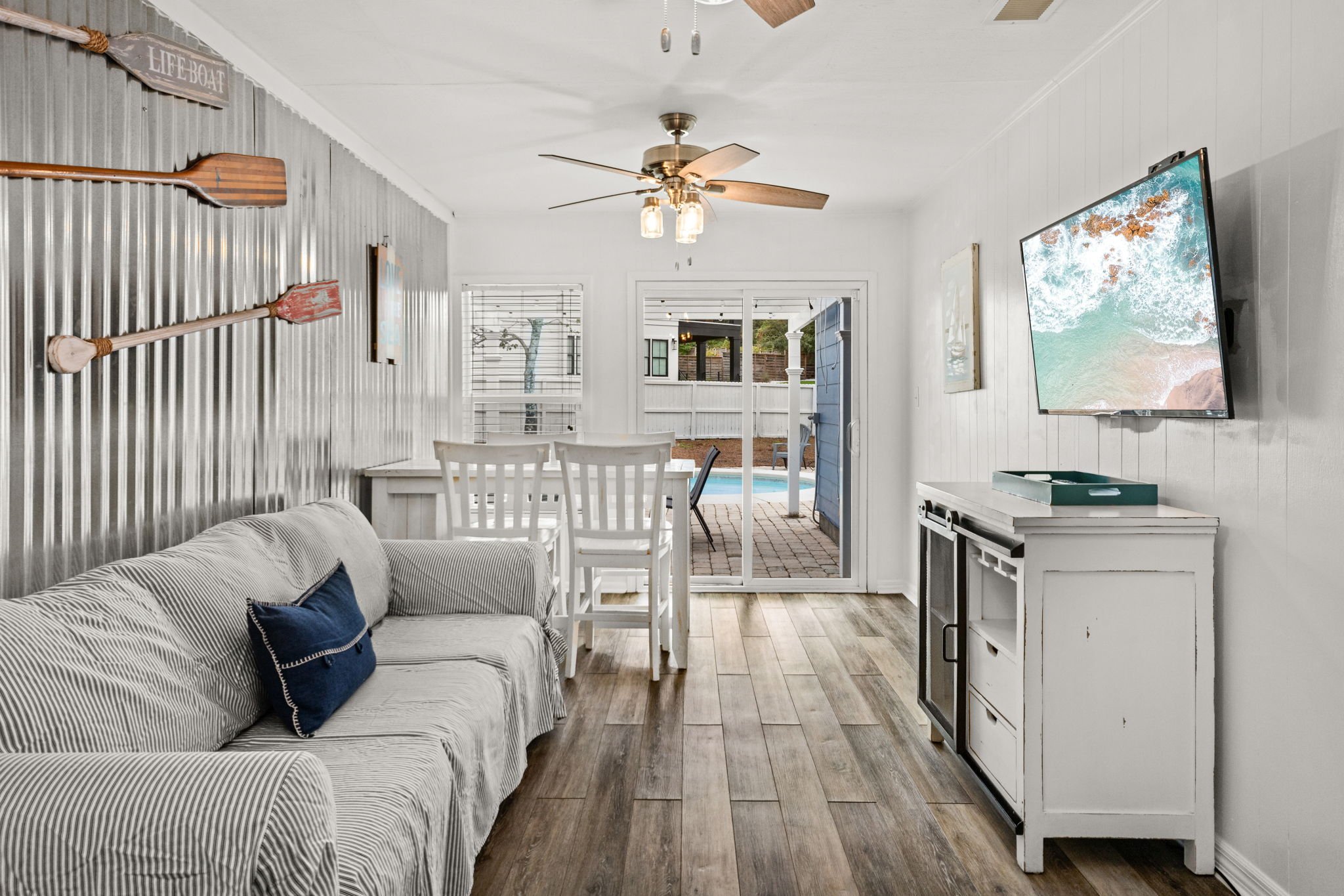37-web-or-mls-PANHANDLE - 93 BEACH DR N - 30.jpg