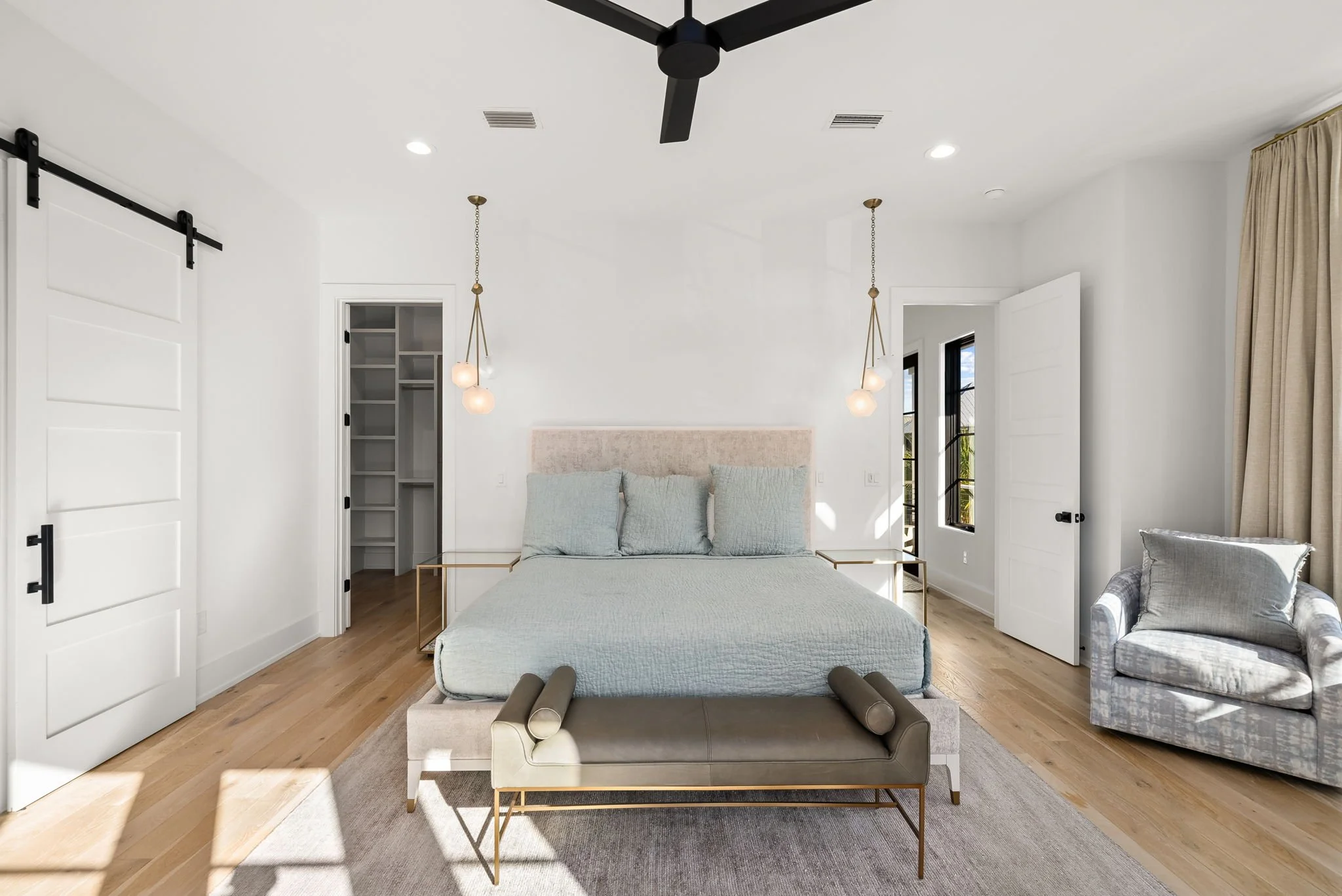 18-web-or-mls-373 Cypress Dr -18.jpg