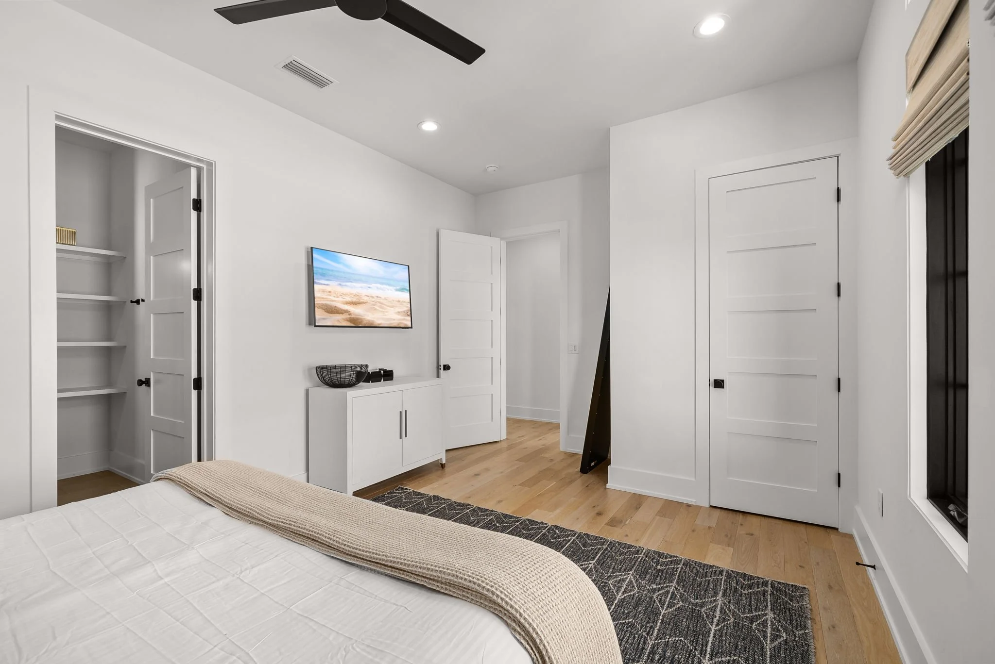 33-web-or-mls-373 Cypress Dr -33.jpg