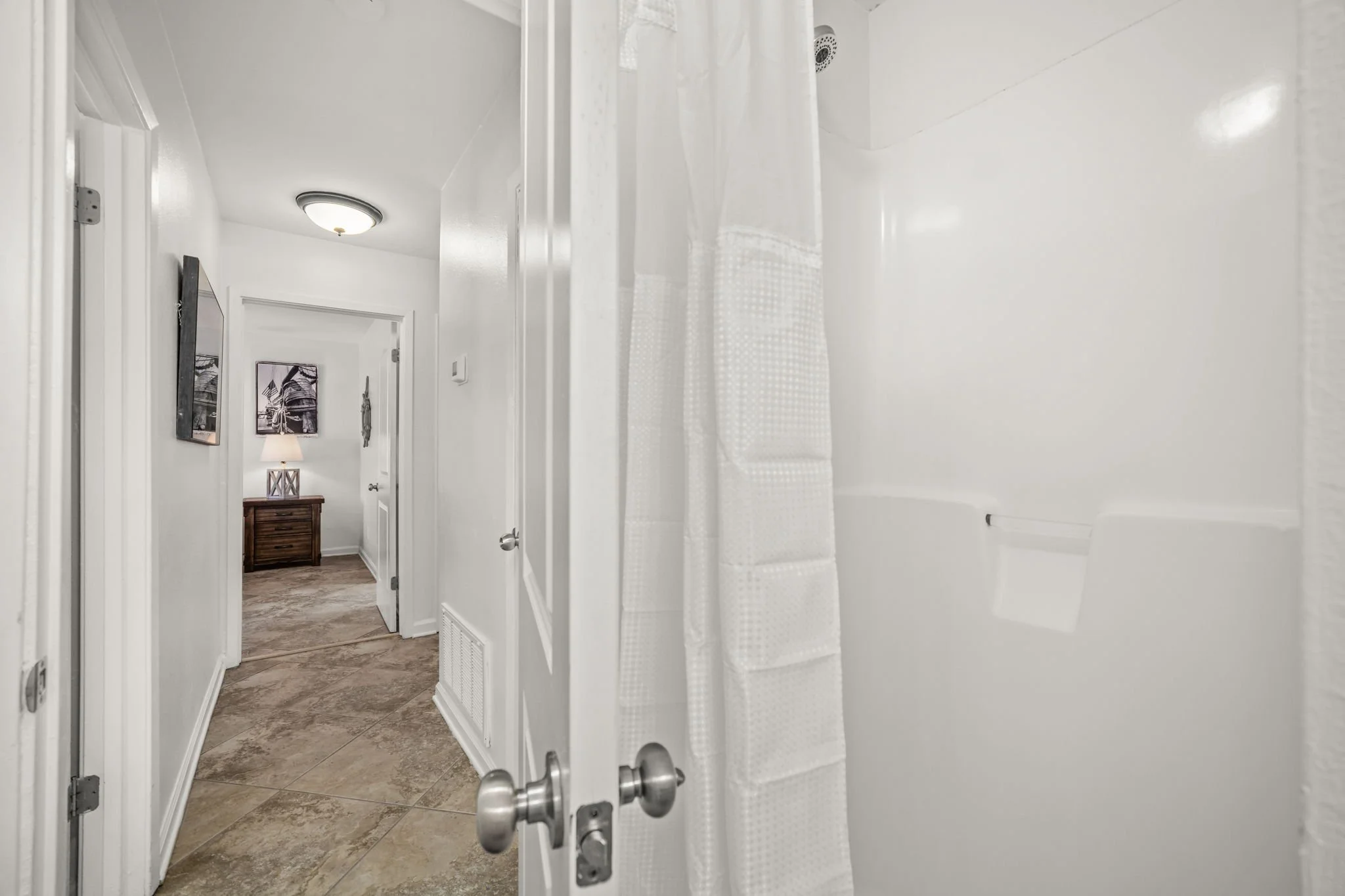 27-web-or-mls-PANHANDLE - 93 BEACH DR N - 20.jpg