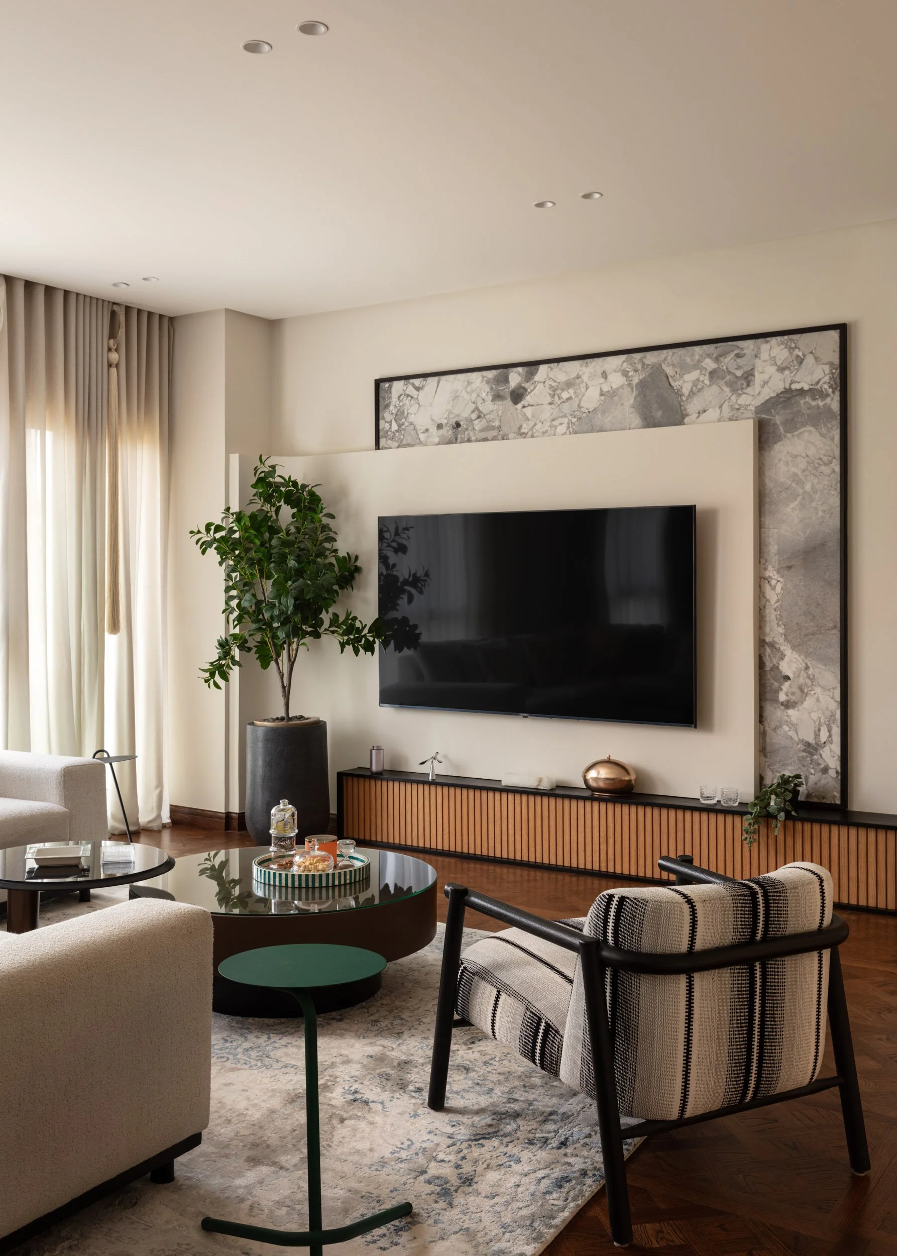  Upscale Contracting 