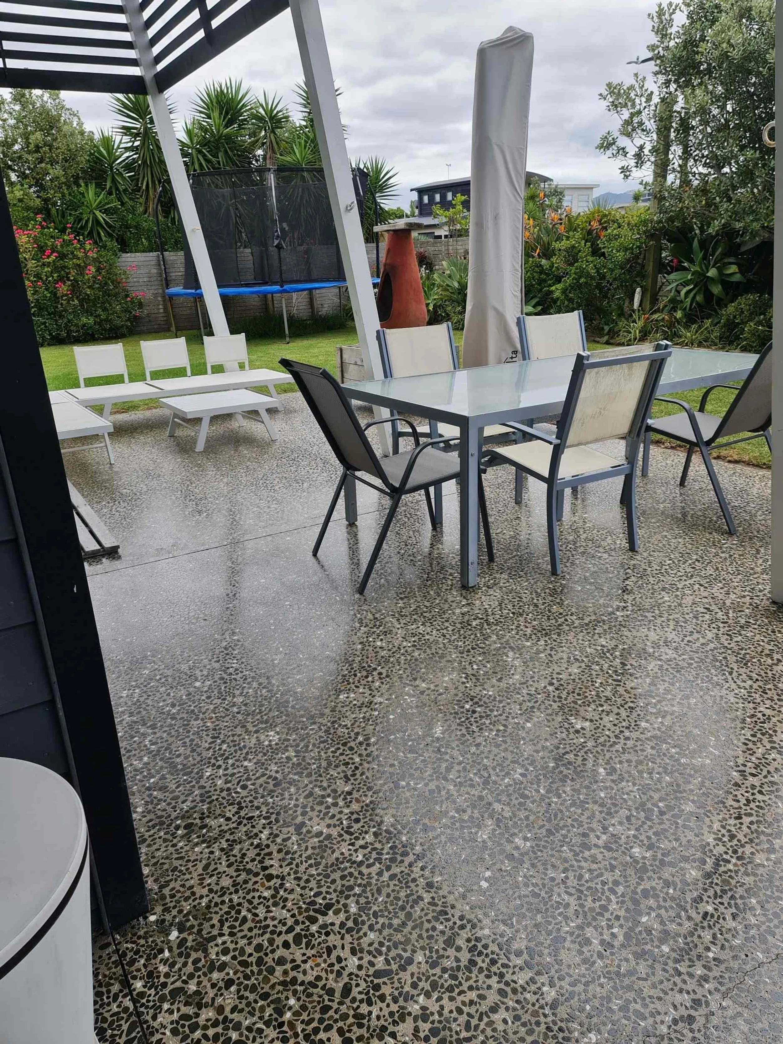 polished-concrete-veranda .jpg