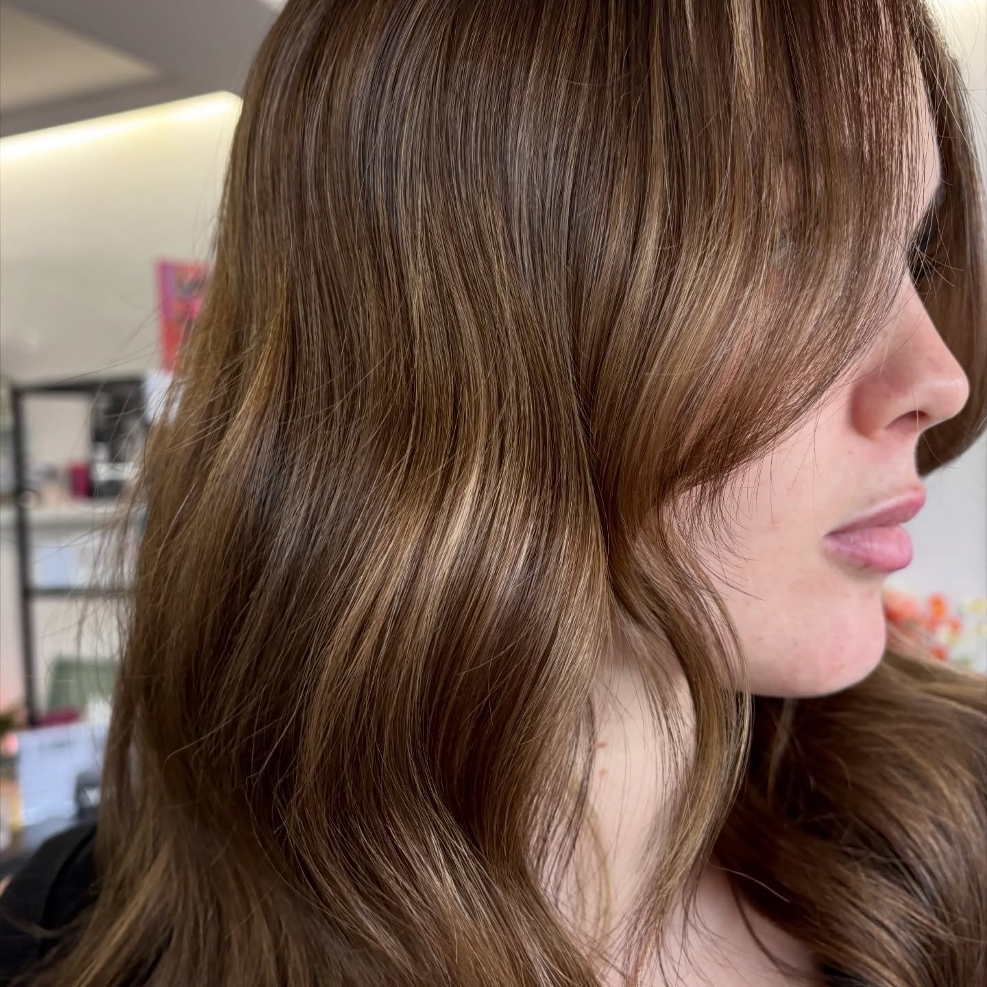 Sun-kissed sprinkles of blonde ✨ The effortless way to warm up your brunette 🤎

#BlondeHighlights #BrunetteHair #SunKissedHair #HairInspo #BlondeBalayage​​​​​​​​​​​​​​​​