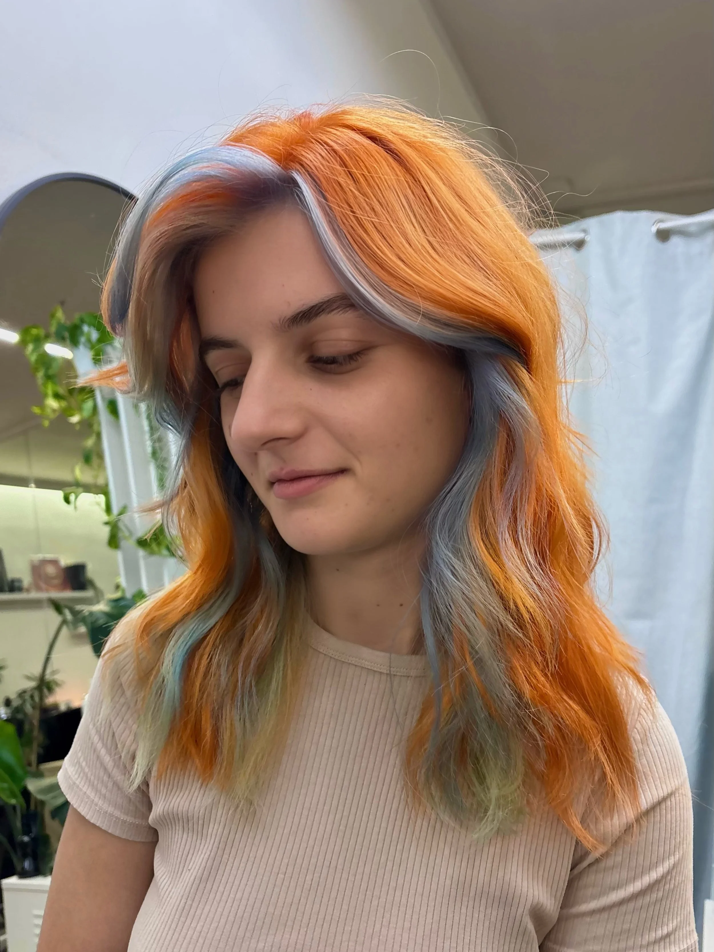 #bestinhue2026 ✨ Here it is guys!!! Beth did an insane copper look with a blue to aqua face frame for the comp 🧡💙

Formula:
🧡 Copper: evo hue-verse permanent &mdash; 7.44 + 8.44 with 10vol
💙 Blue: evo hue-verse demi permanent &mdash; intense blue
