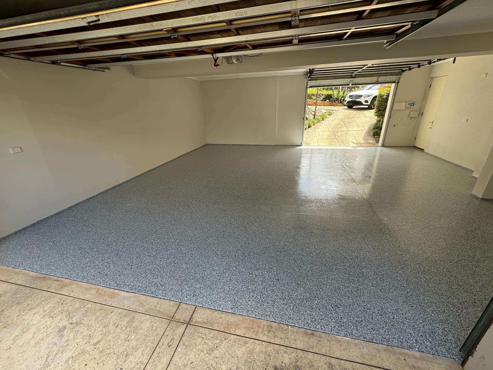 Diamond Shine Gravel Flake