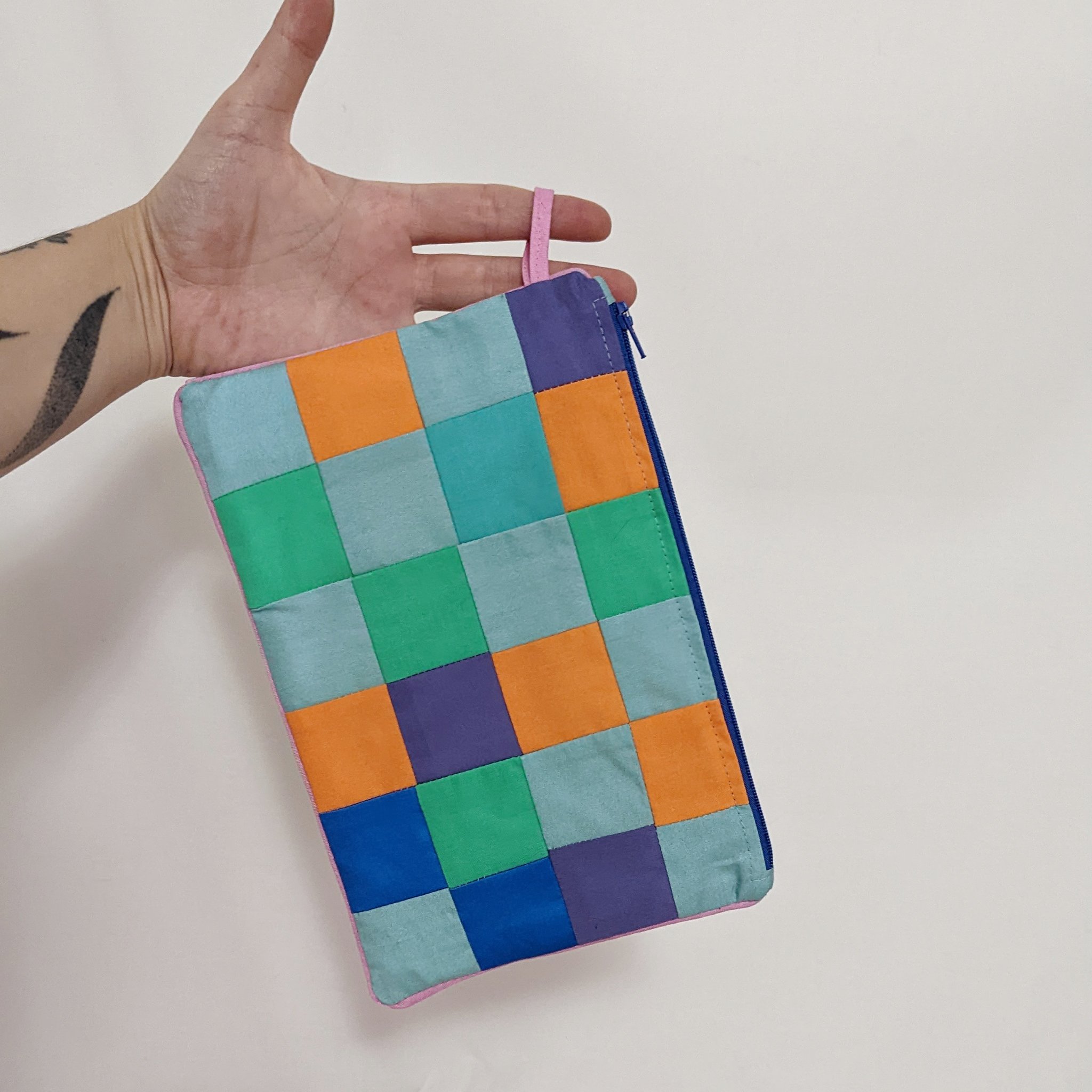 patchwork-pouch-piping-1.jpeg