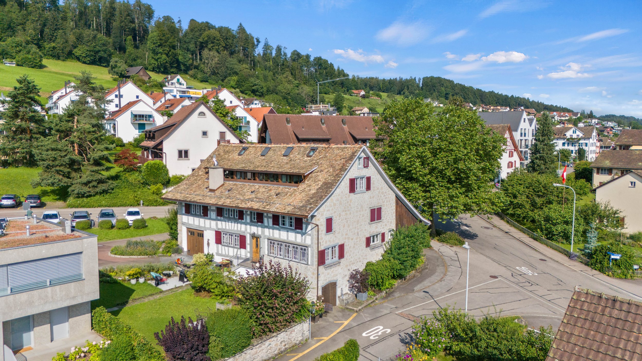 DJI_20230911045731_0882_D-min.jpg