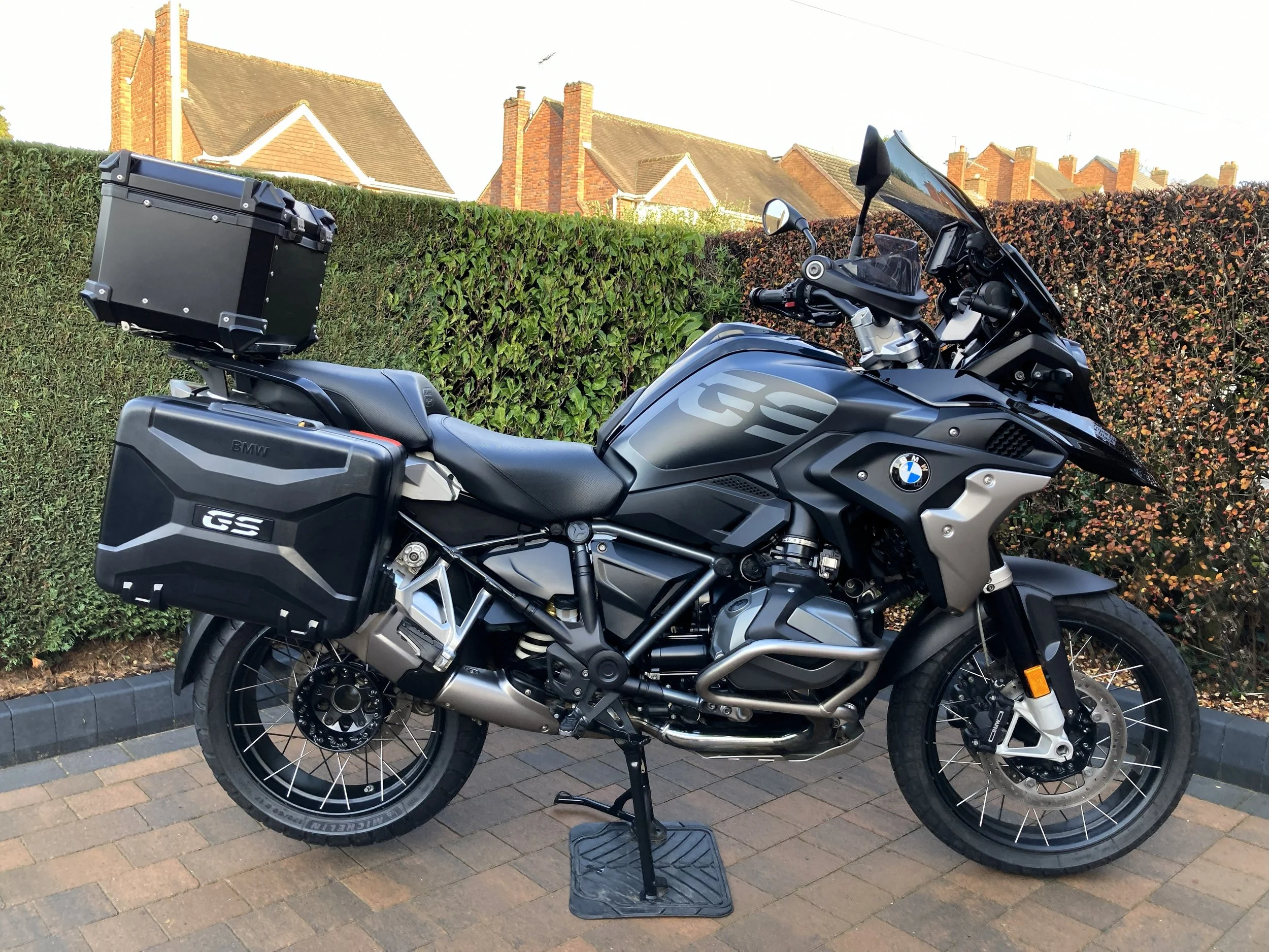 *SOLD* 2022 BMW R1250 GS TE Triple Black with only 10,368 miles