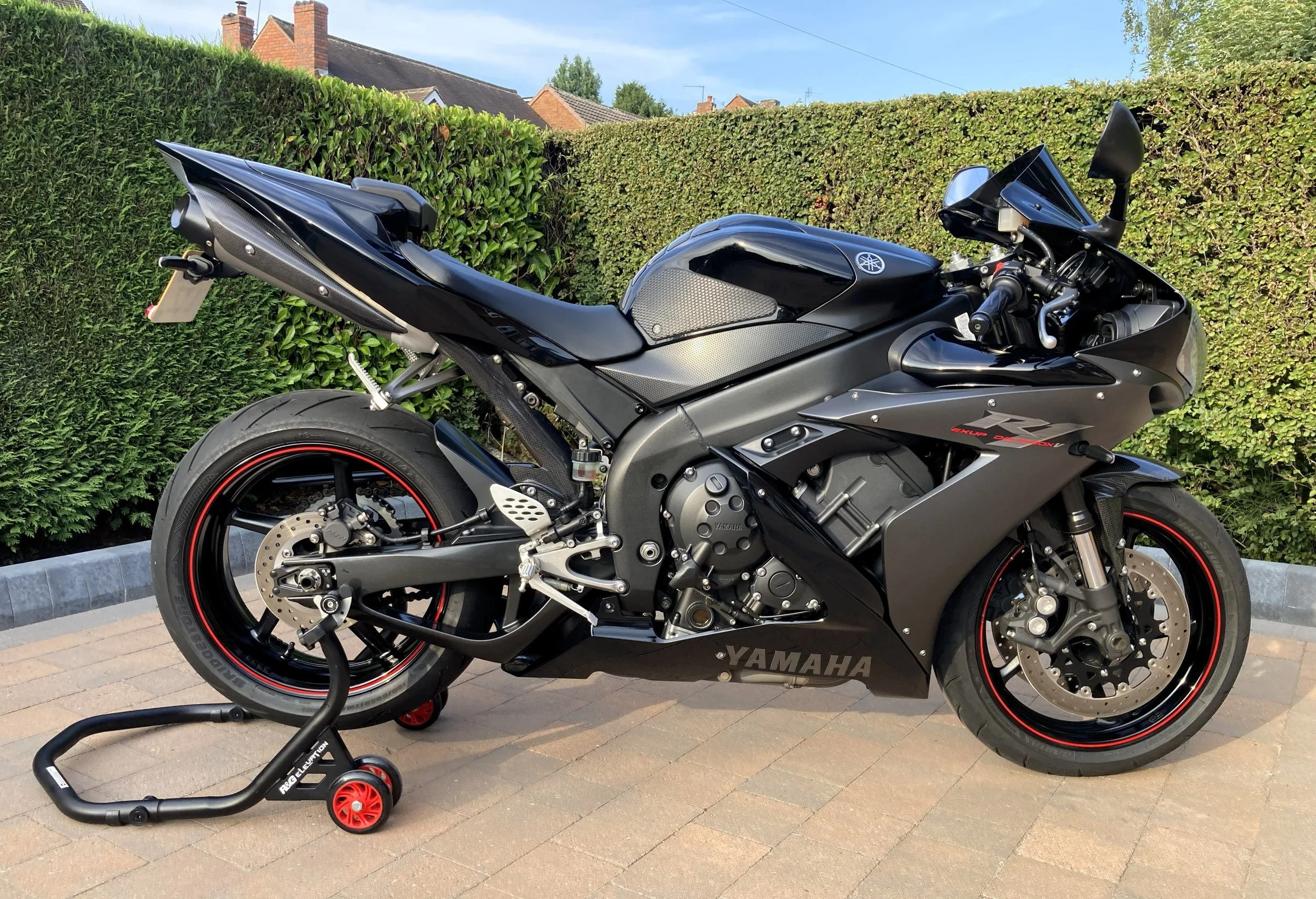 2005 Yamaha 5VY R1 with only 9700 miles