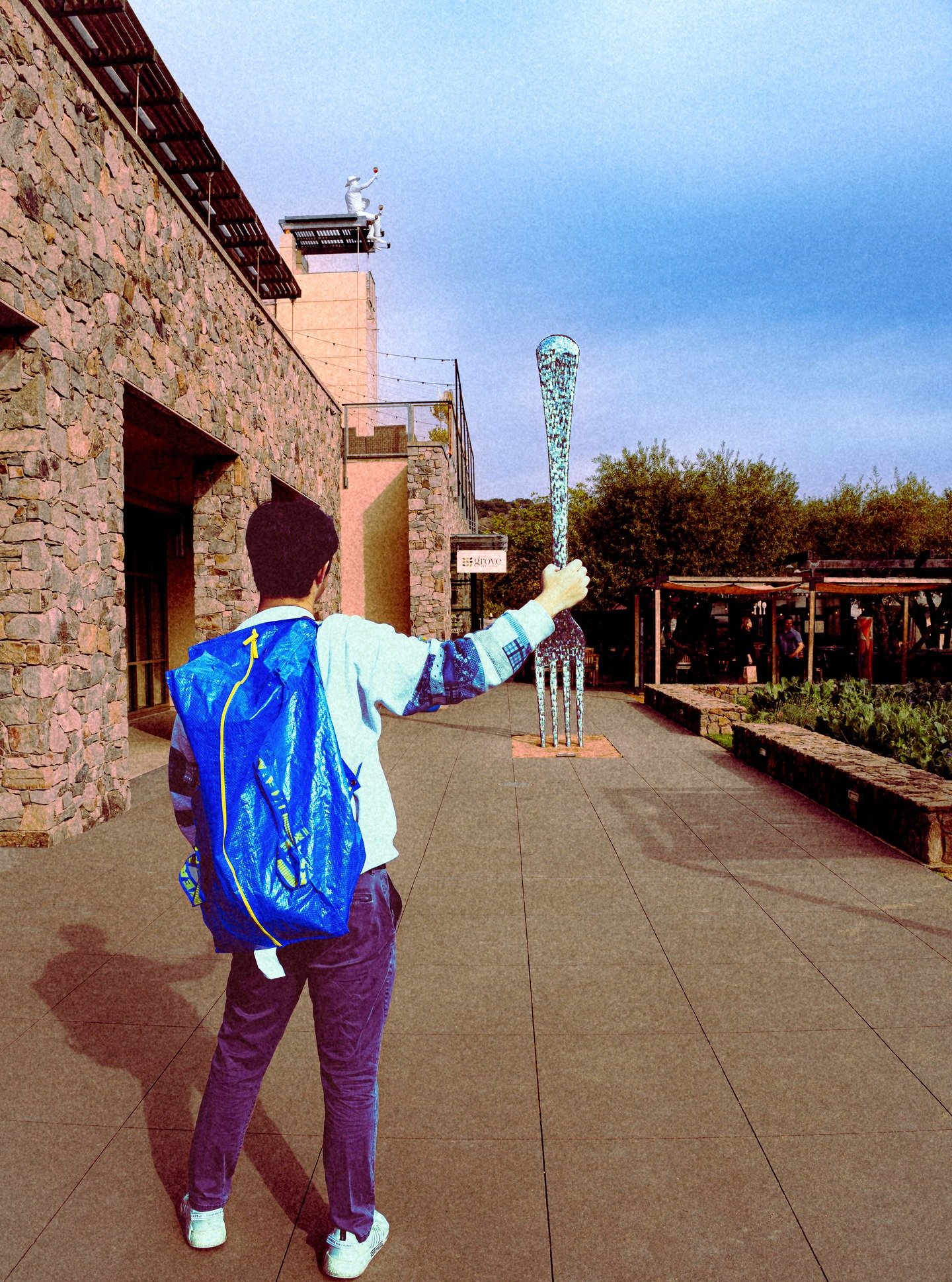 11_15_25 - CIA at Copia. Giant fork made of forks

Reminded me of the bike sculpture near downtown. Went for a very stylized edit inspired by old postcards and zines.