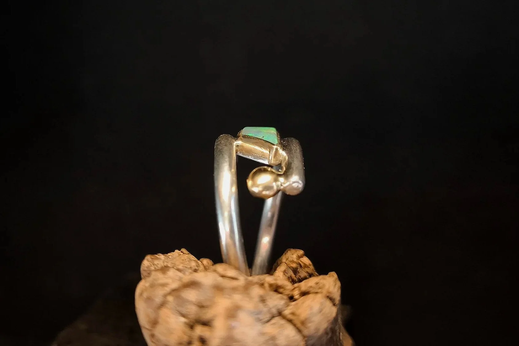 Edelopal Ring, Unikat, Durchmesser 19 mm, Gold & Silber