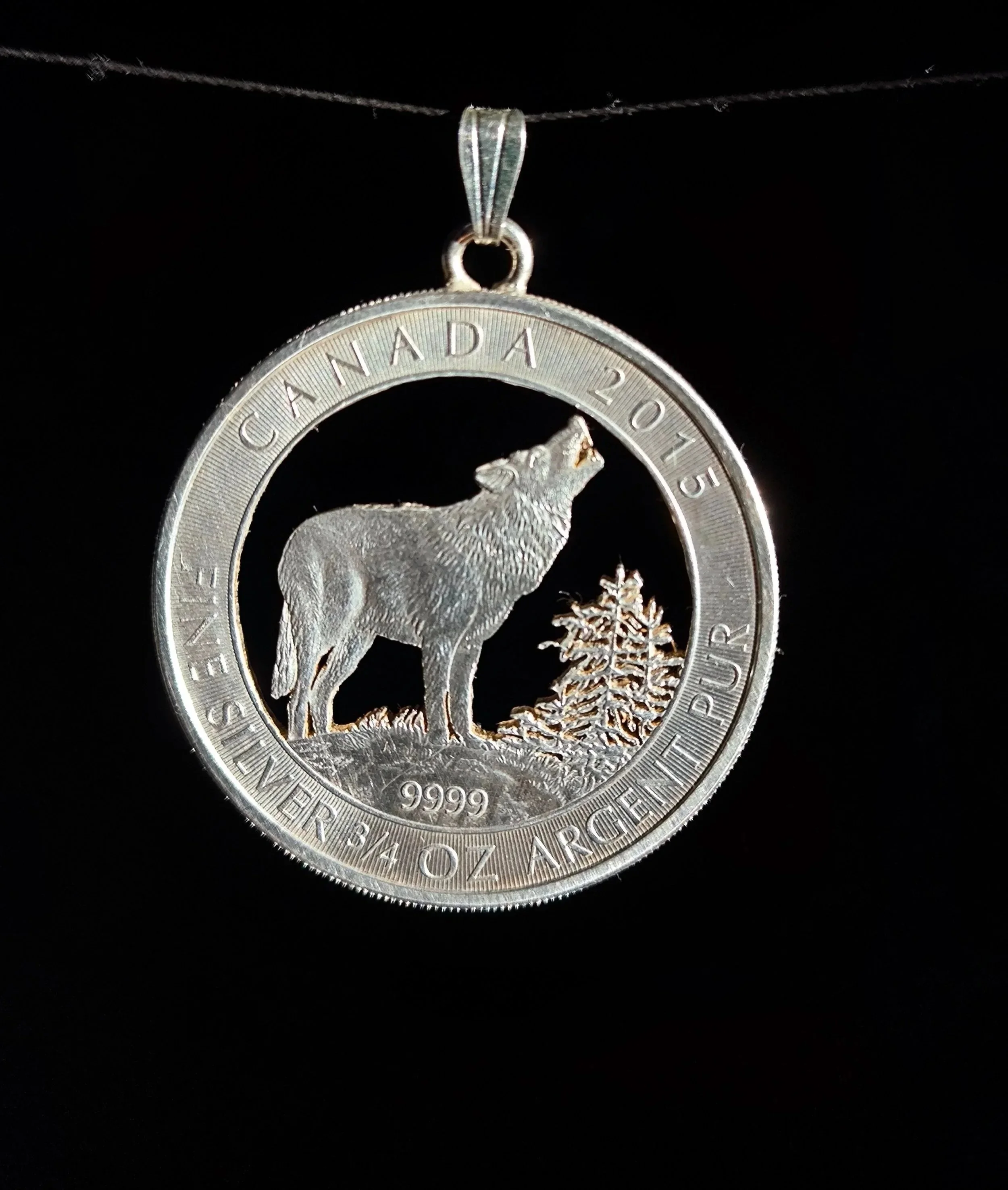 Kettenanhänger  Heulender Wolf