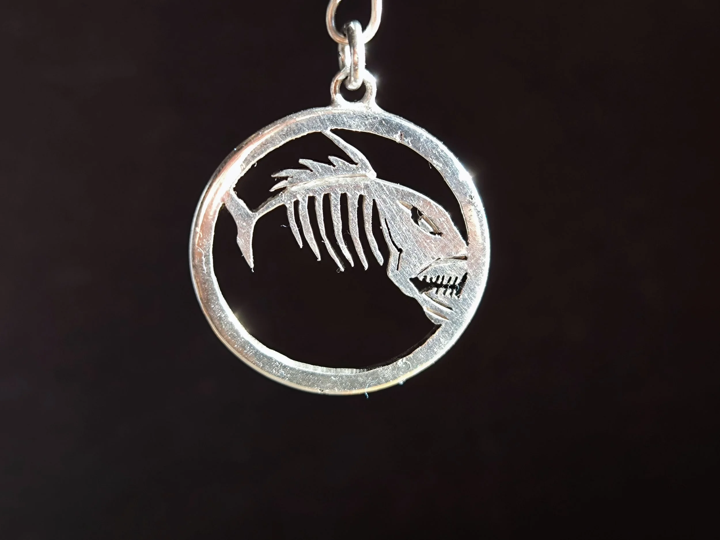 Sternzeichen Fisch, Kettenanhänger