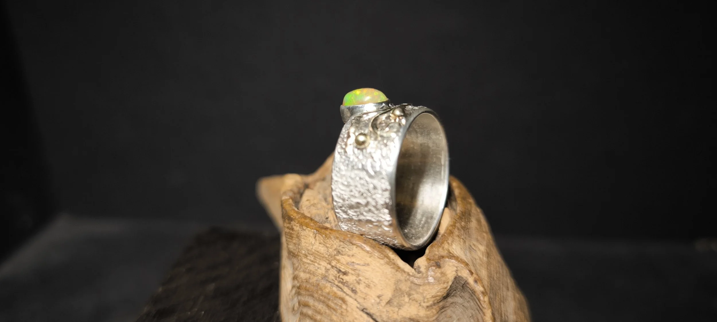 Opal Ring, Umfang 59 mm, Gold & Silber, Unikat, Silberschmiede-Eigen-Art