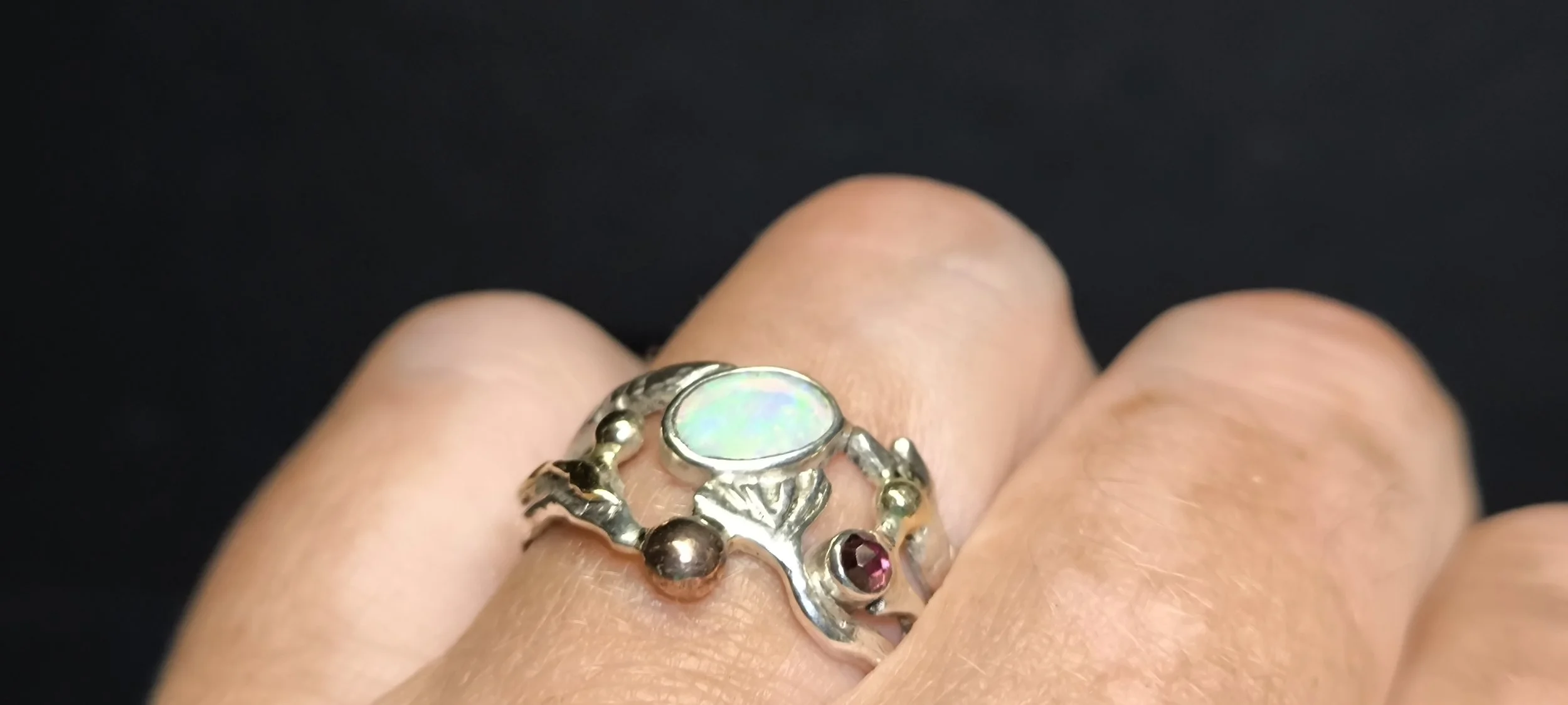 Unikatschmuck mit Opal und Gold