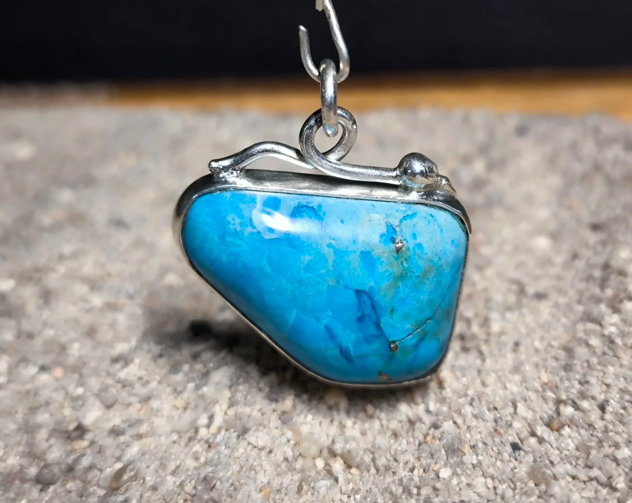 Türkis, Kettenanhänger